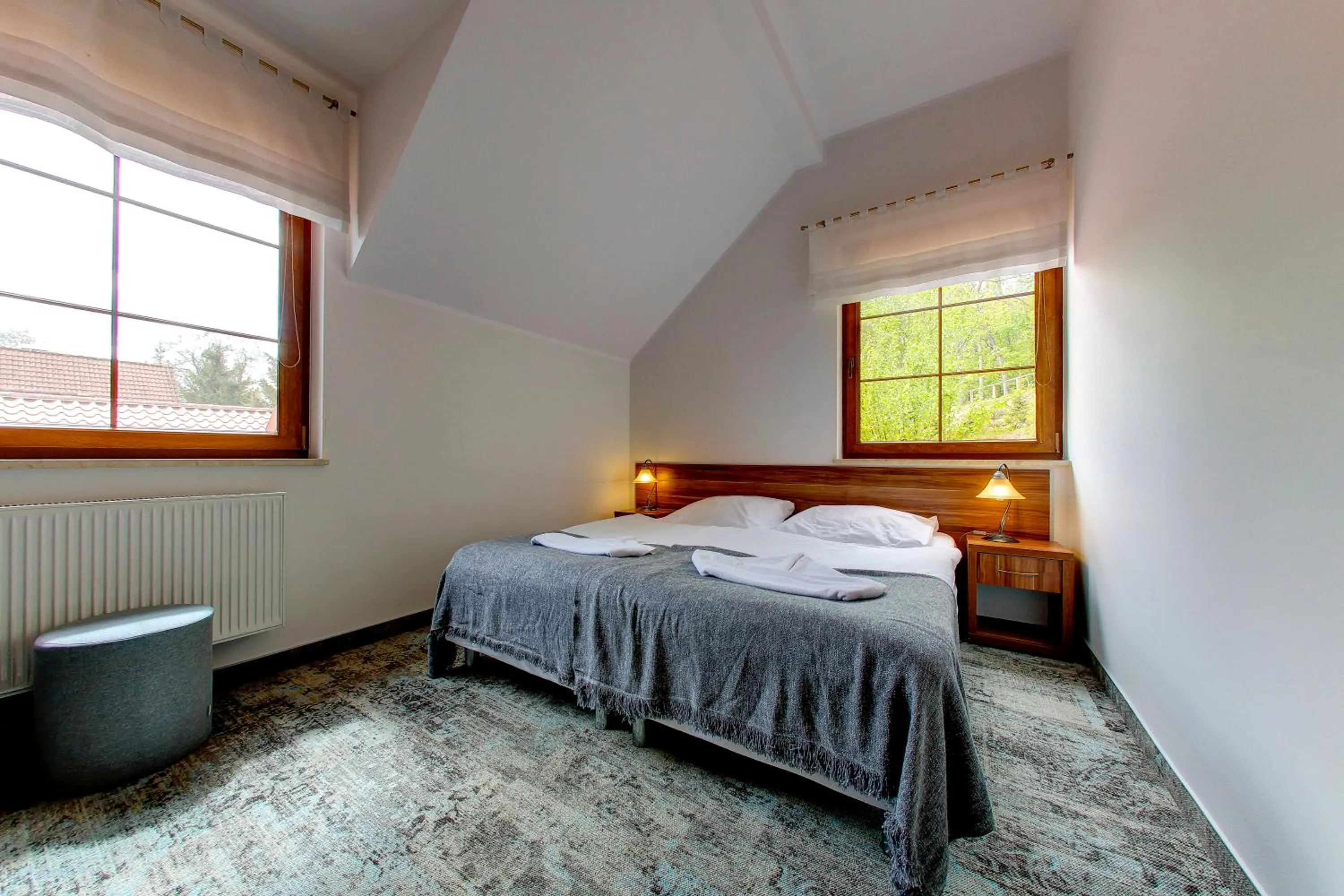 Bed in POD DEBEM Kompleks Zeglarsko-Rekreacyjny