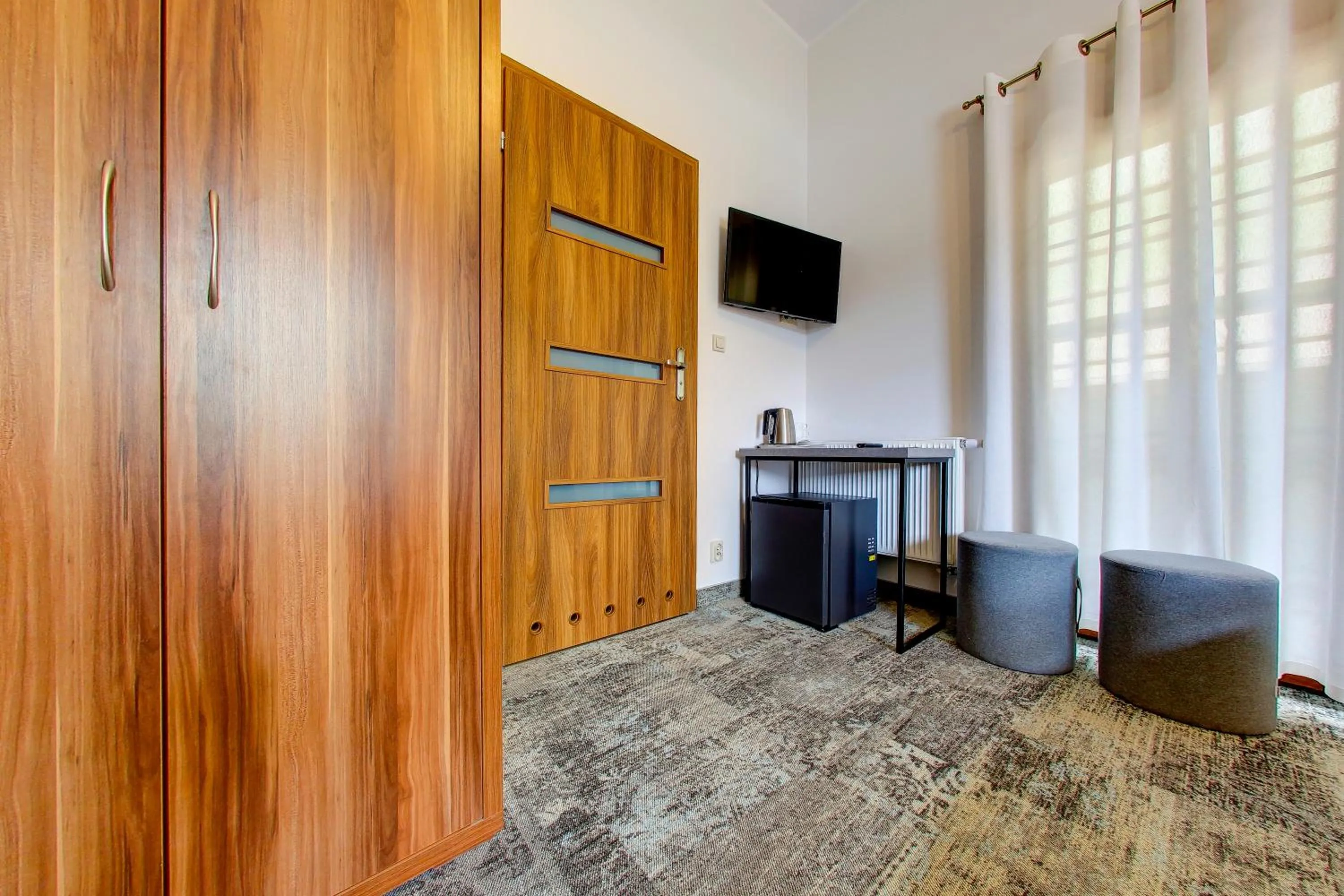 POD DEBEM Kompleks Zeglarsko-Rekreacyjny