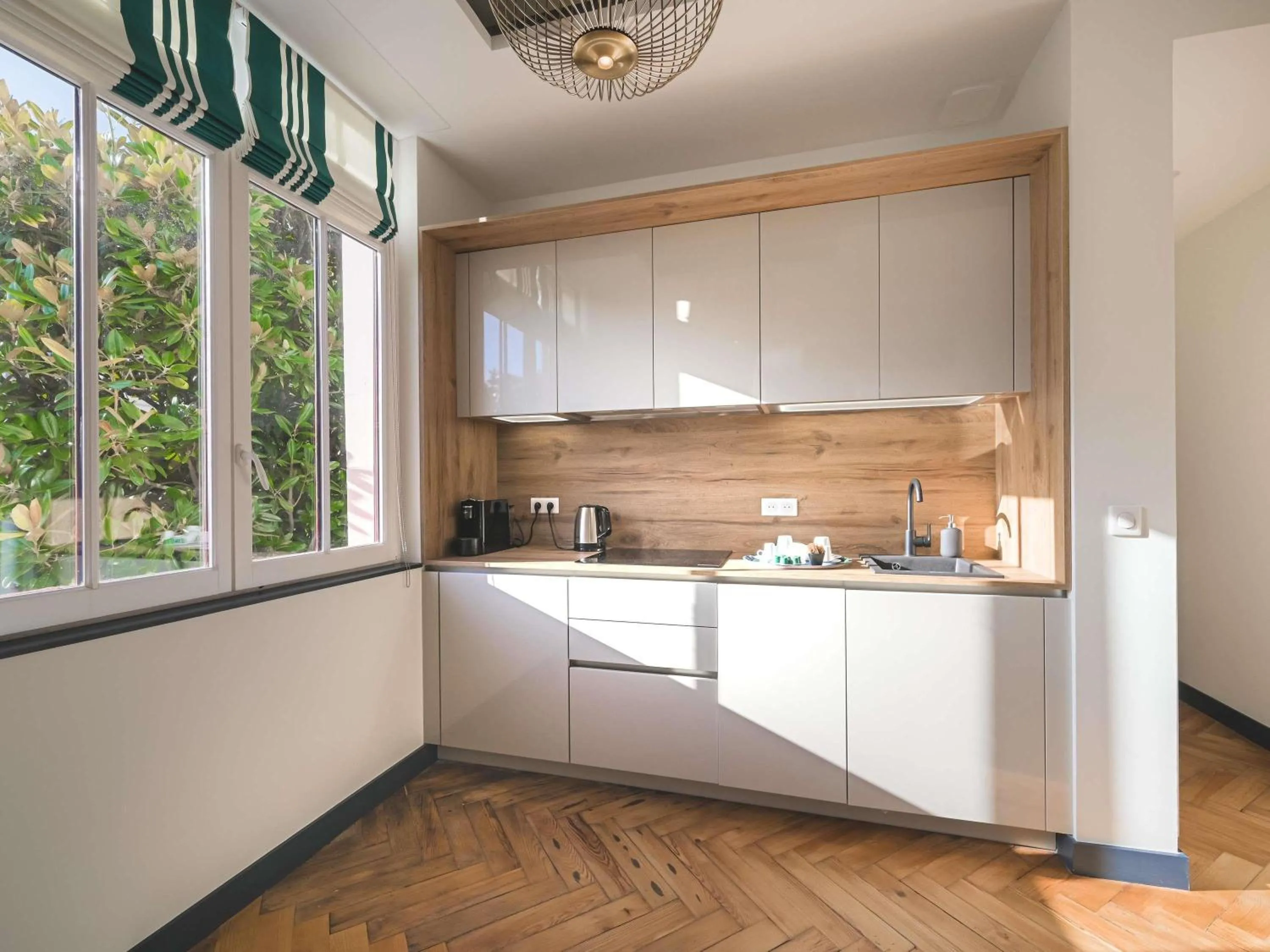 Bedroom in MADISON Saint Jean de Luz - Handwritten Collection