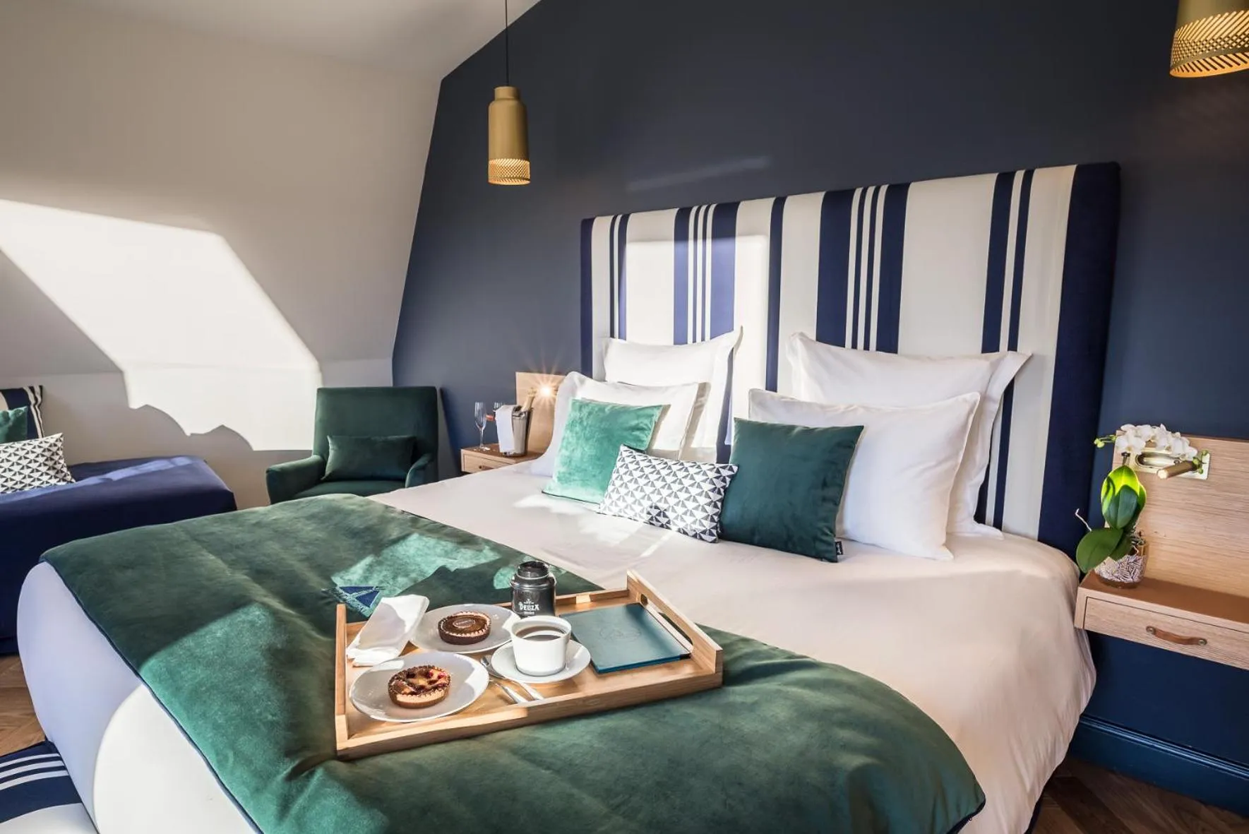 Bed in MADISON Saint Jean de Luz - Handwritten Collection