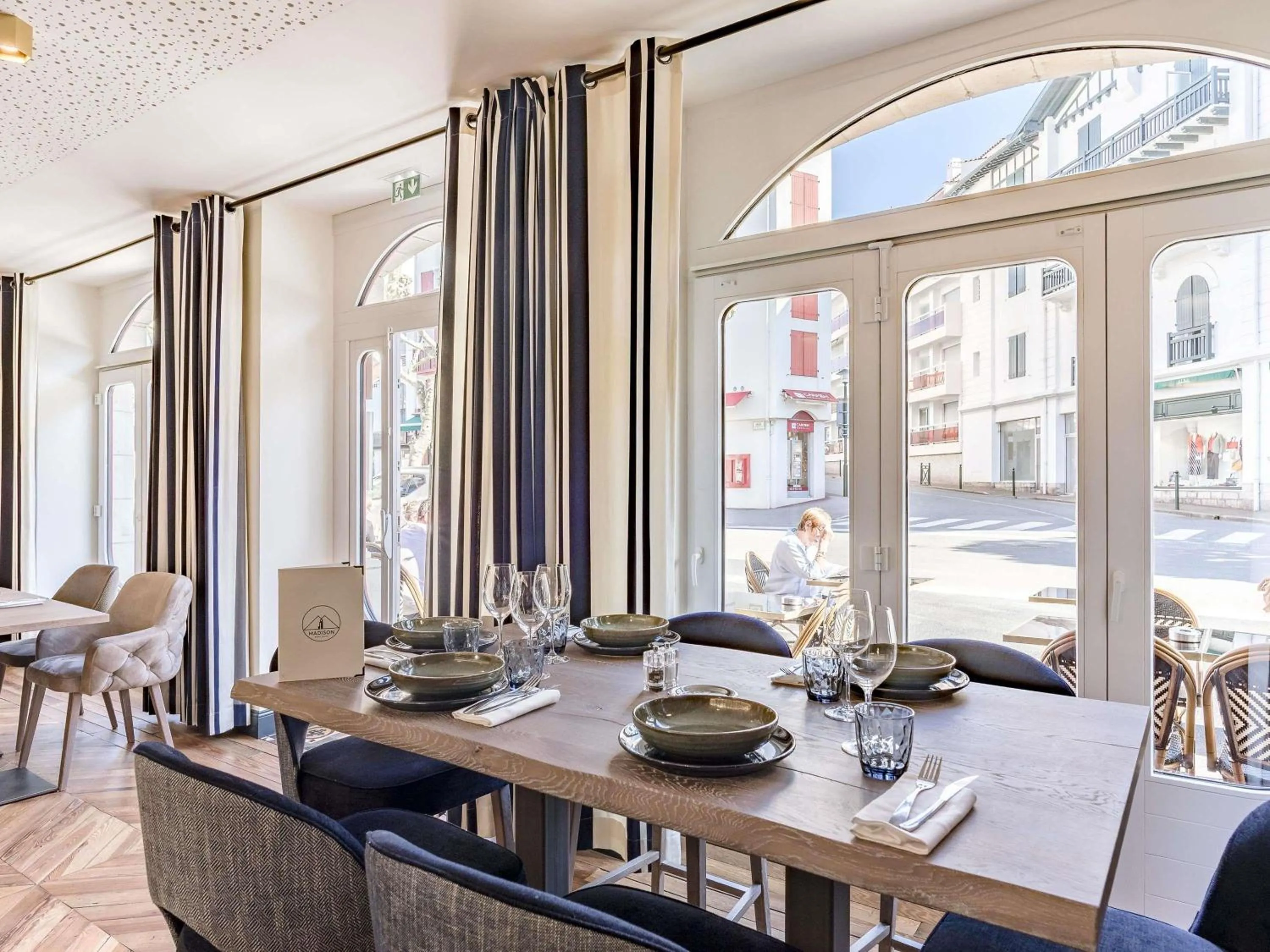 Lounge or bar in MADISON Saint Jean de Luz - Handwritten Collection