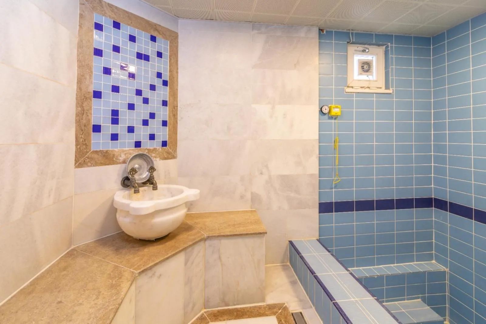 Bathroom in Aforia Thermal Residences