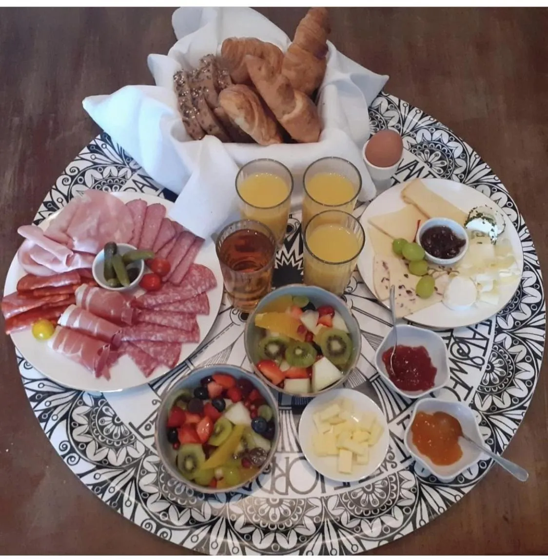 Breakfast in The Studio at Maspie House