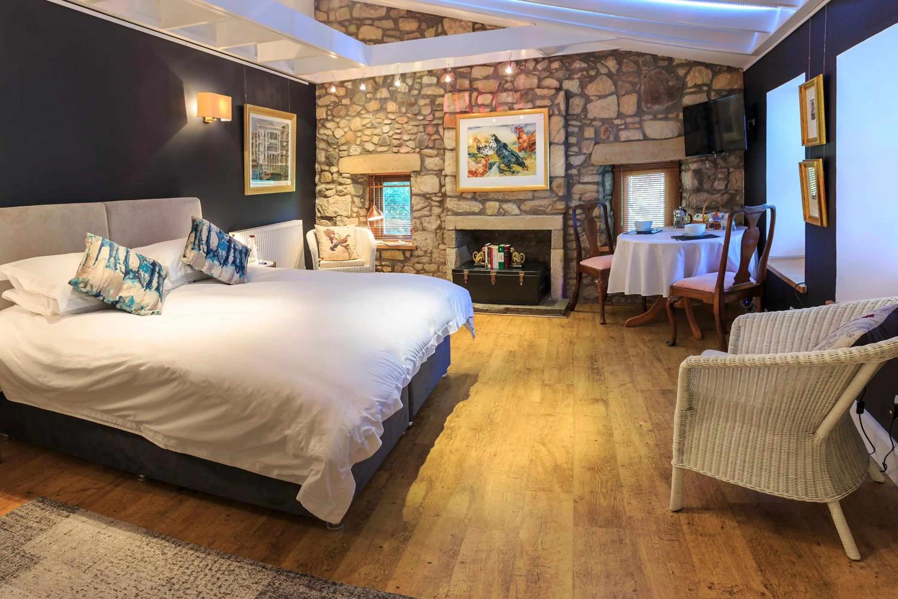 Photo of the whole room, Bed in The Studio at Maspie House