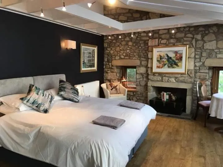 Photo of the whole room, Bed in The Studio at Maspie House