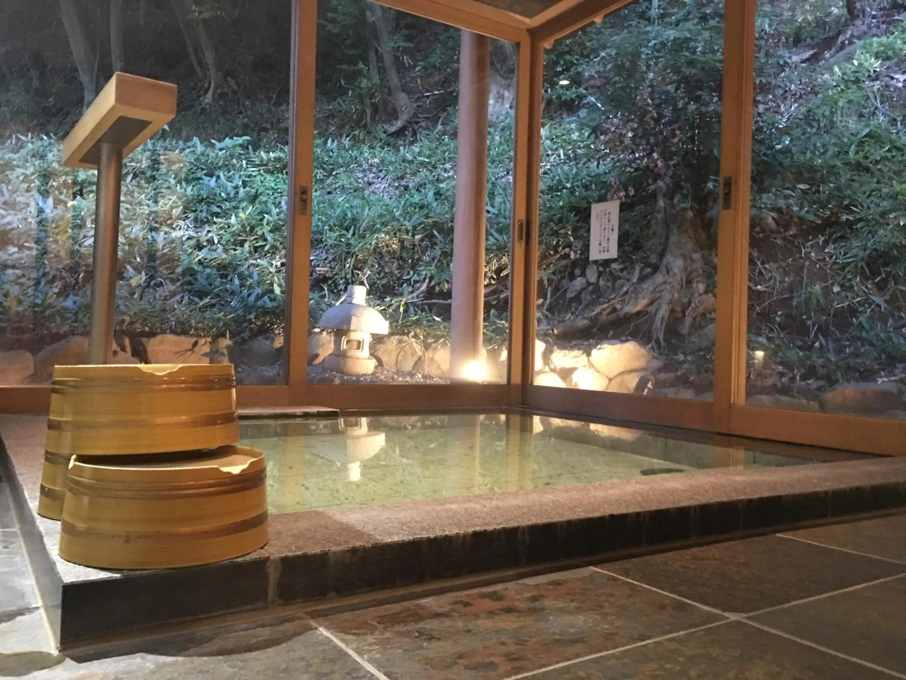 Izuajiro-onsen Shoufuen