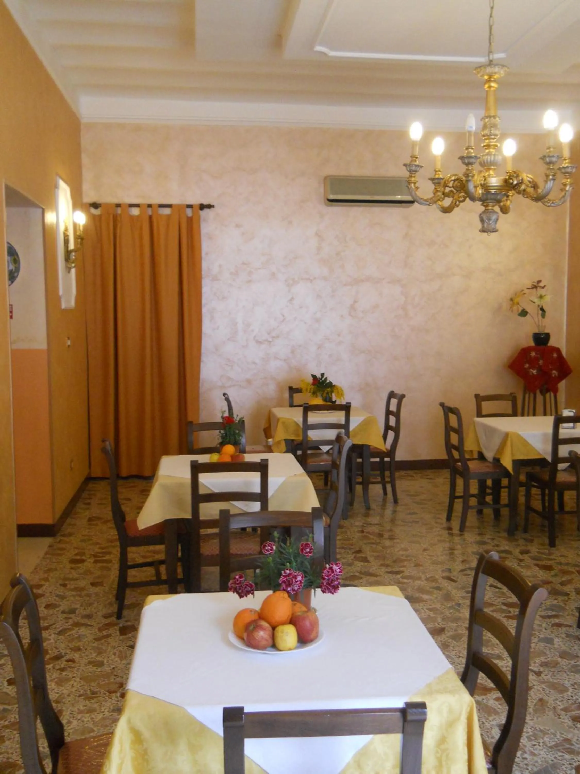 Dining area in Antico Palazzo