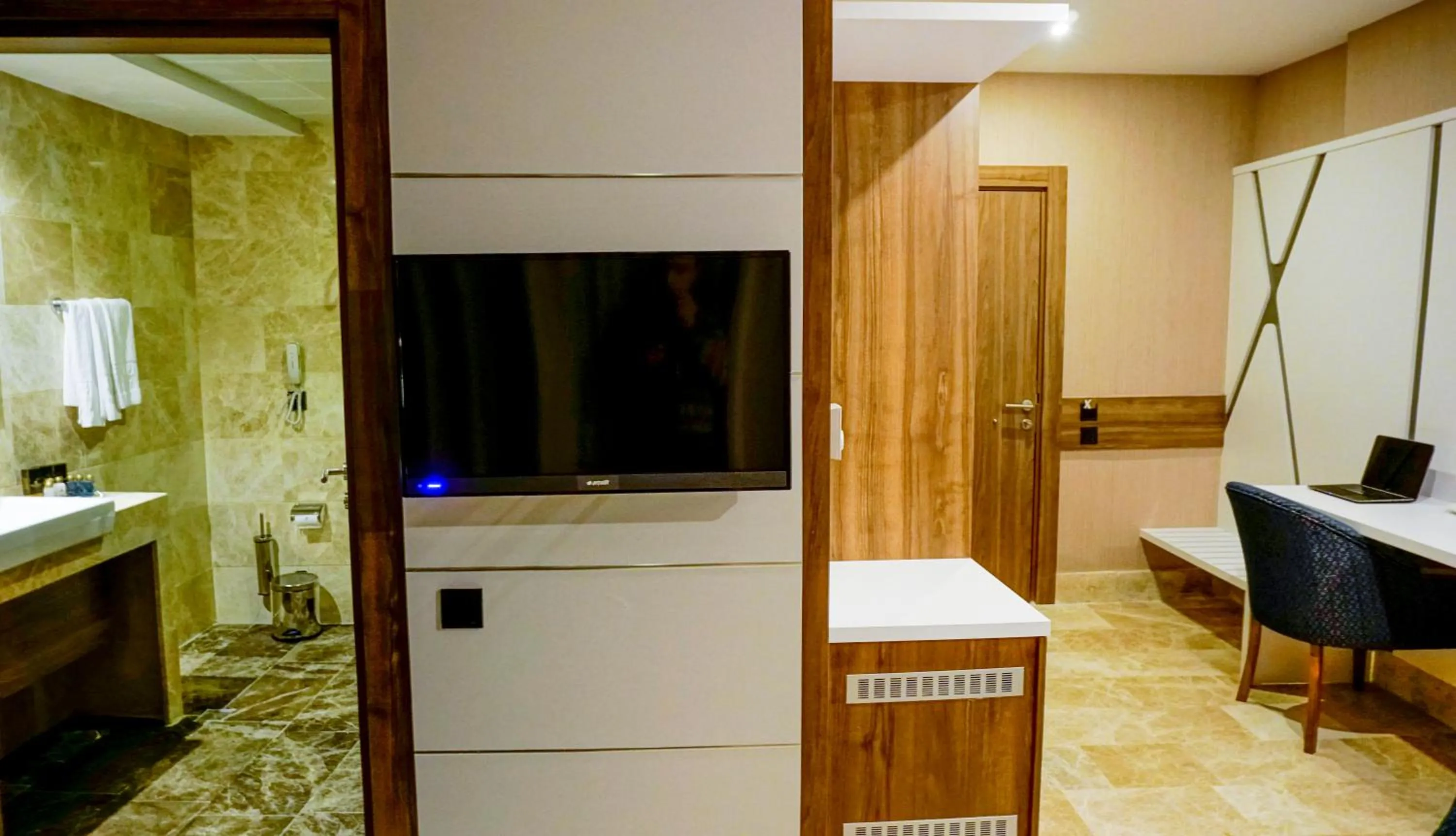 Property building in Extenso Hotel