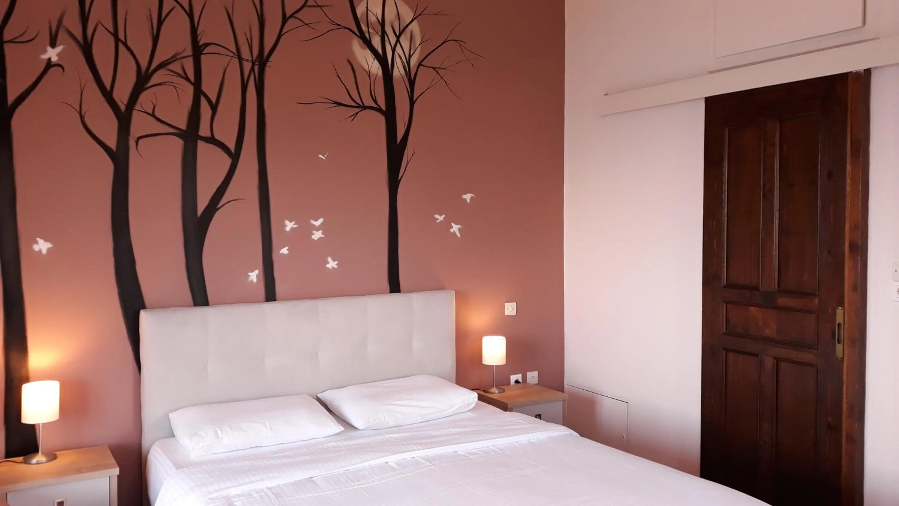 Bed in Kallisto studios