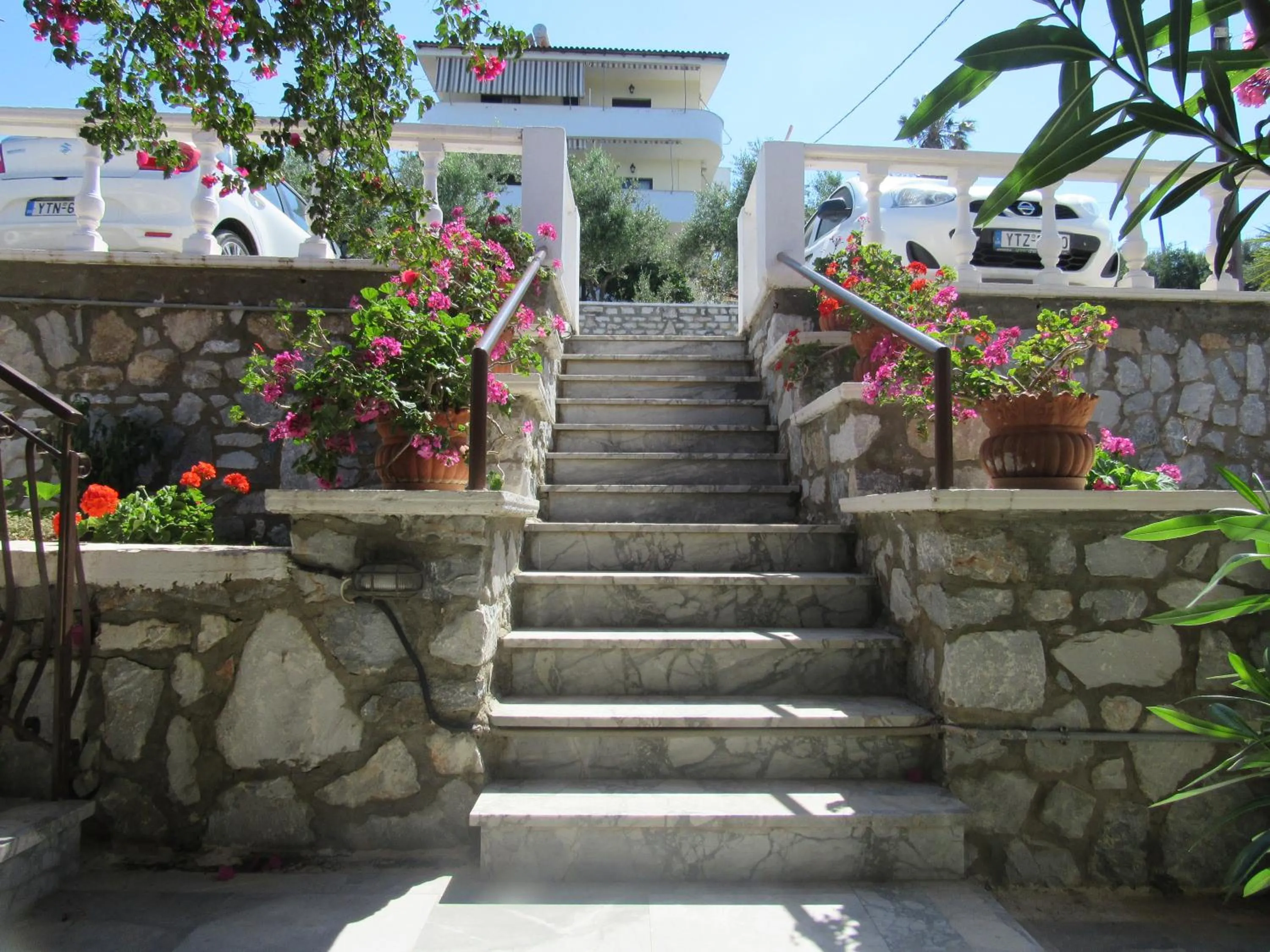 Facade/entrance in Kallisto studios