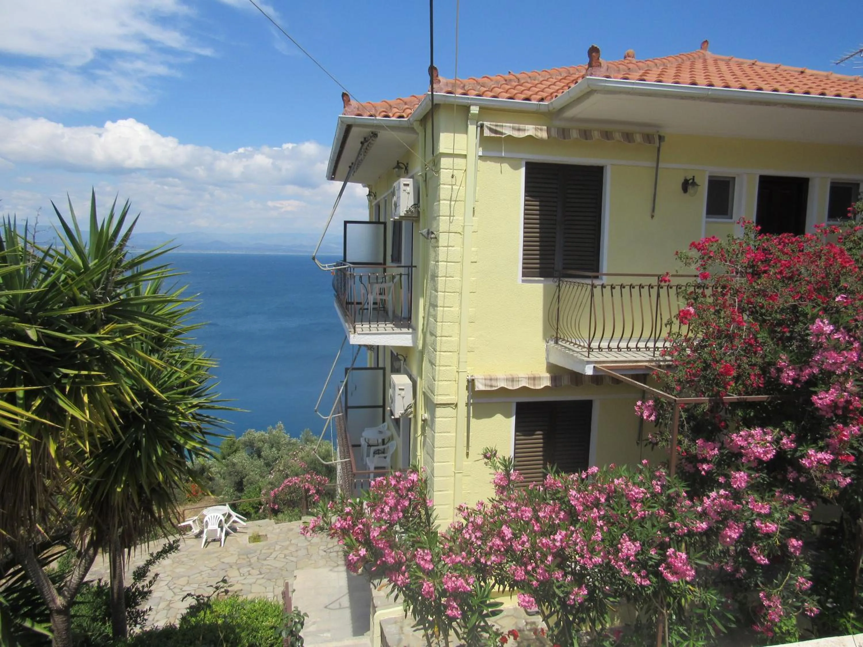 Property building in Kallisto studios