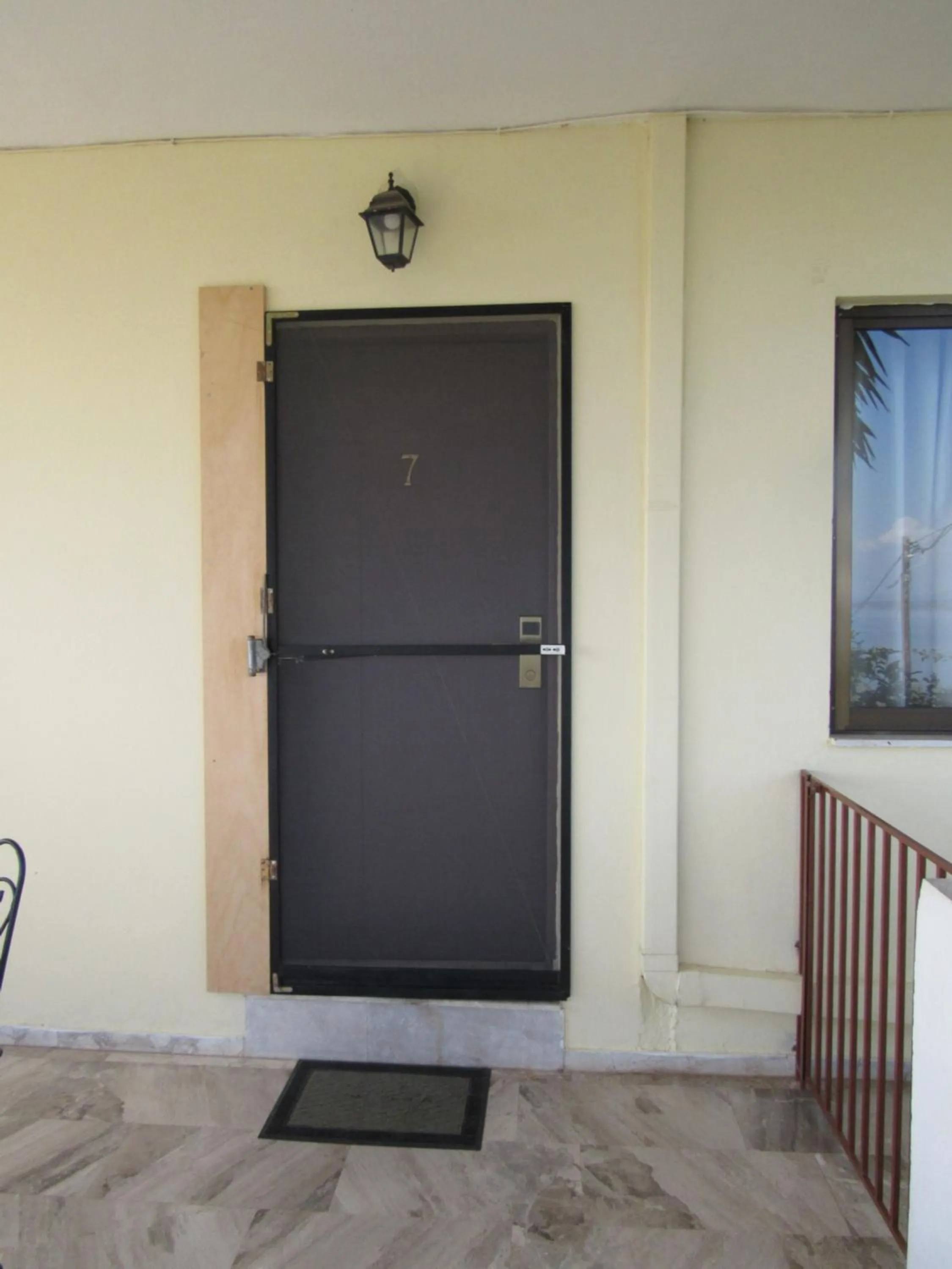 Facade/entrance in Kallisto studios