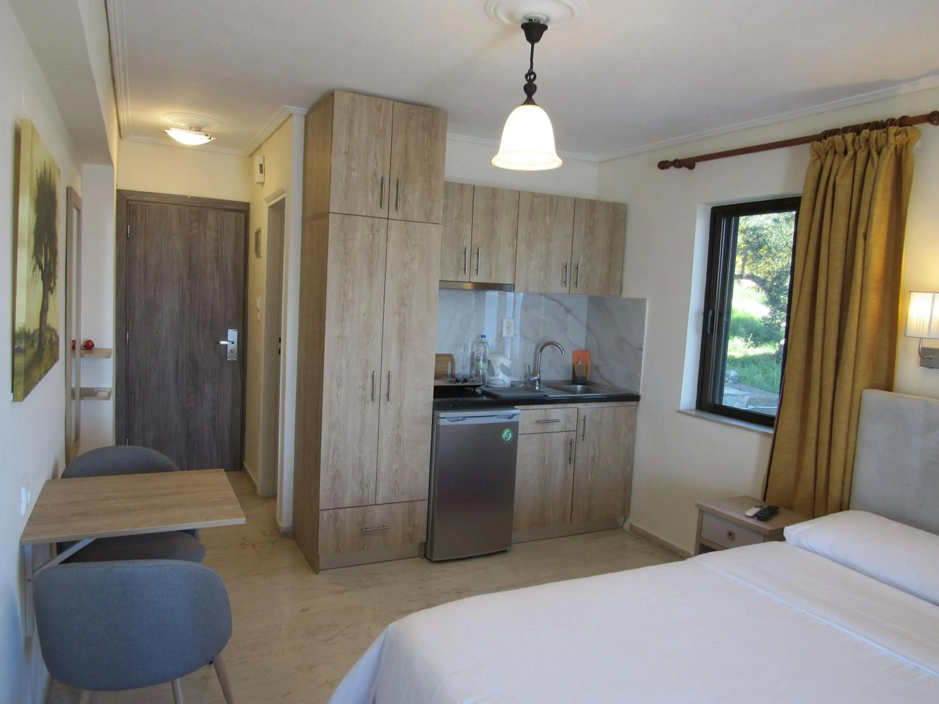 Facade/entrance, Bed in Kallisto studios