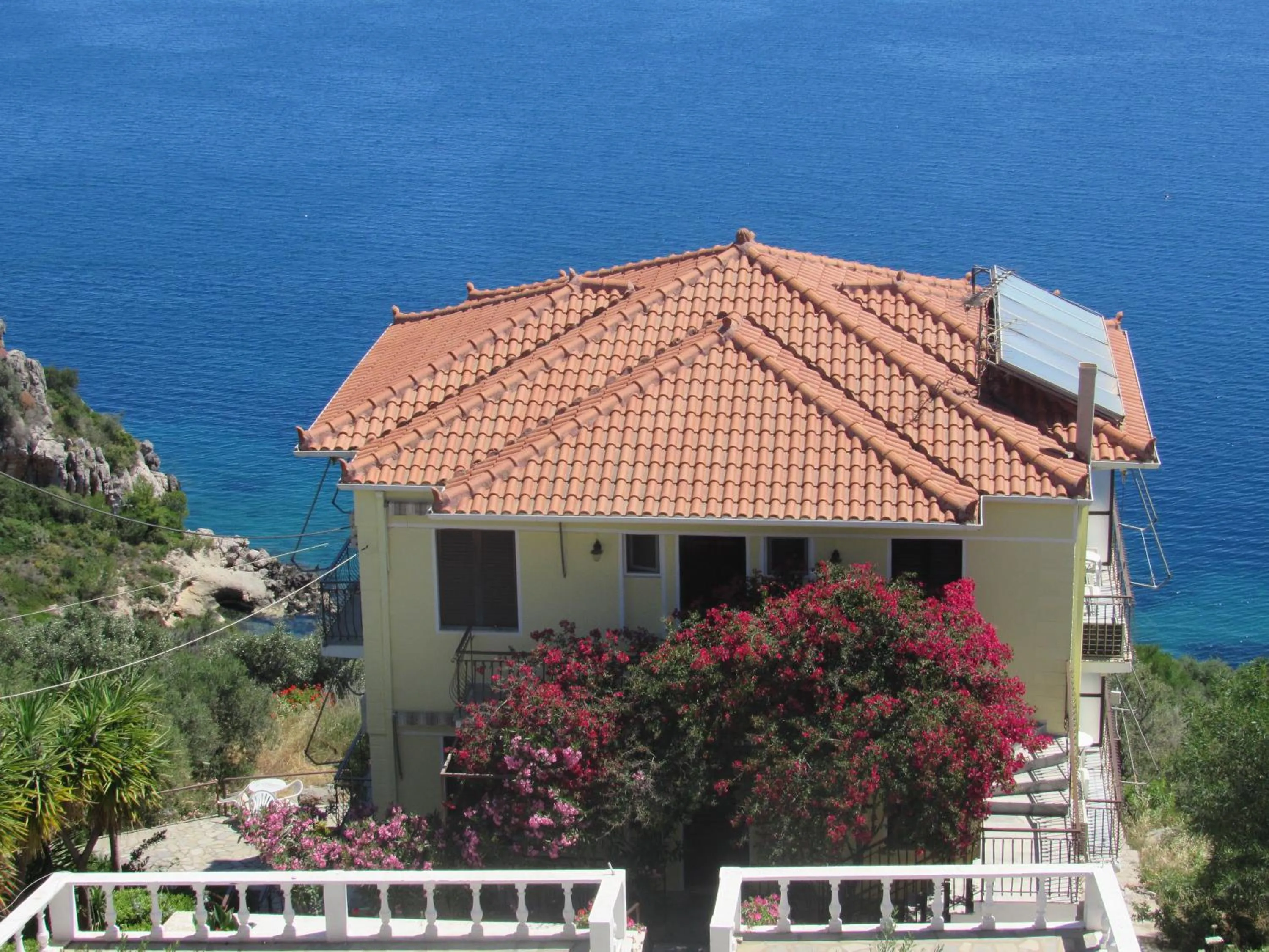 Property building in Kallisto studios