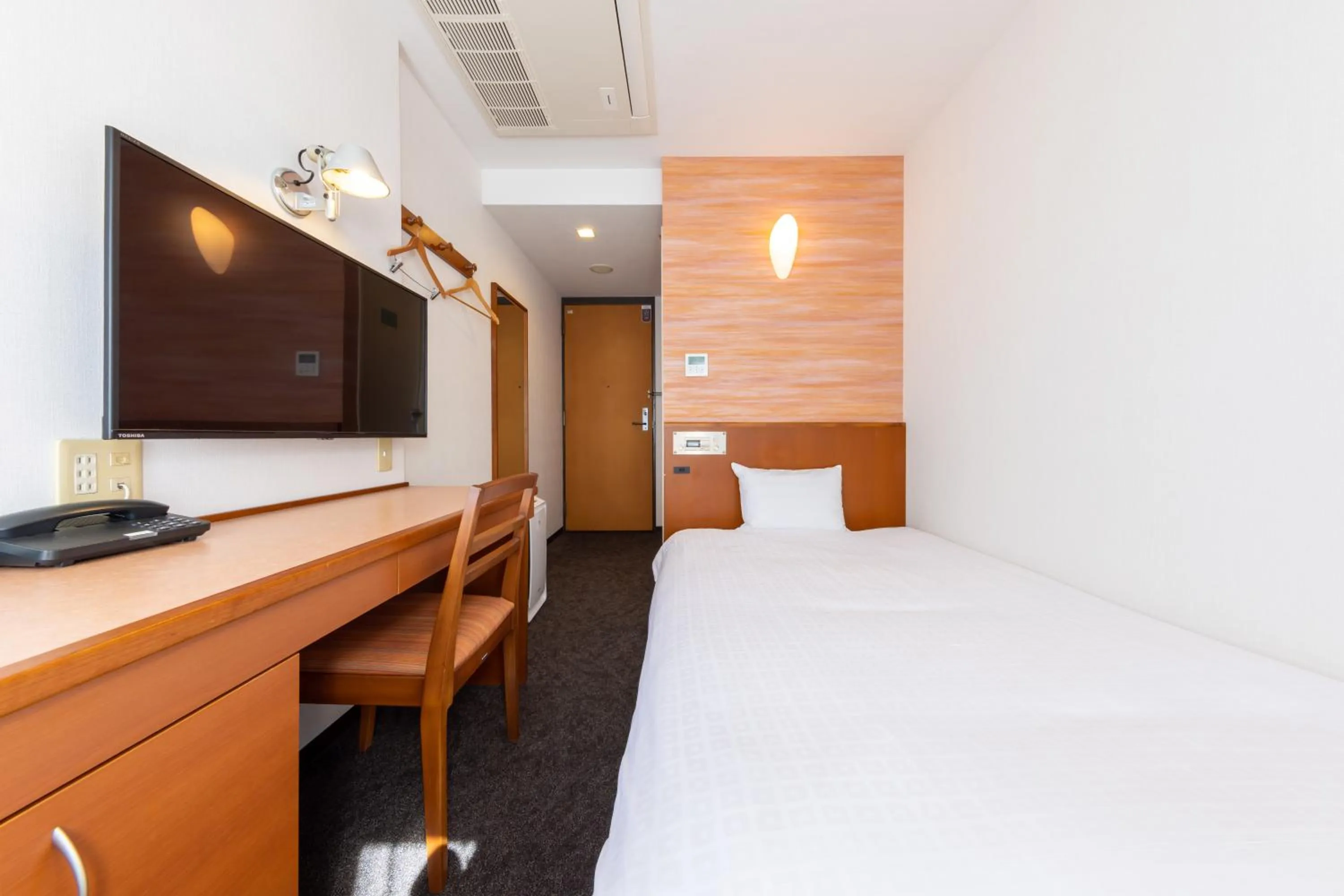 Photo of the whole room, Bed in Sun Palace Hotel