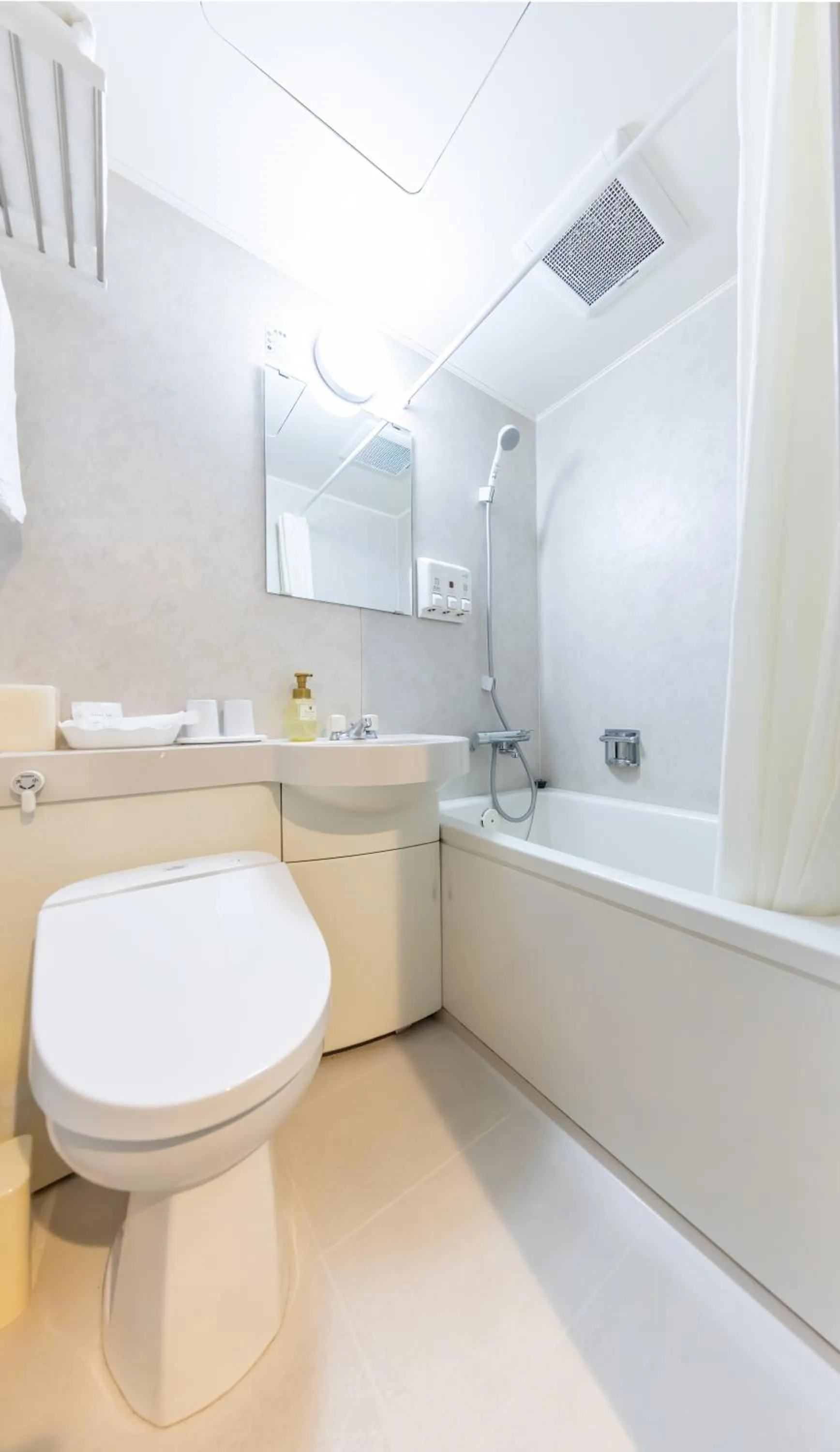 Photo of the whole room in Sun Palace Hotel