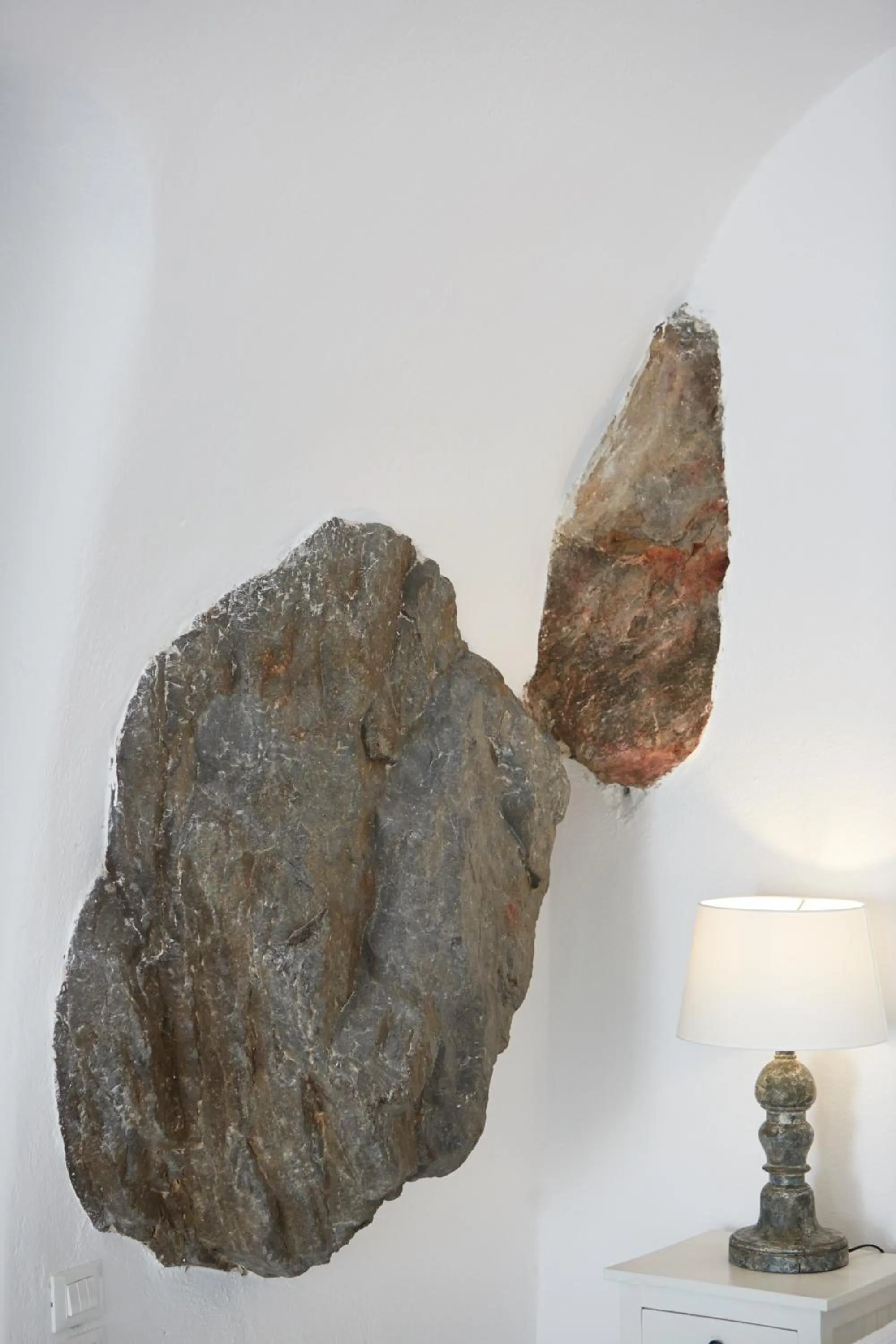 Photo of the whole room in Atrina Canava 1894