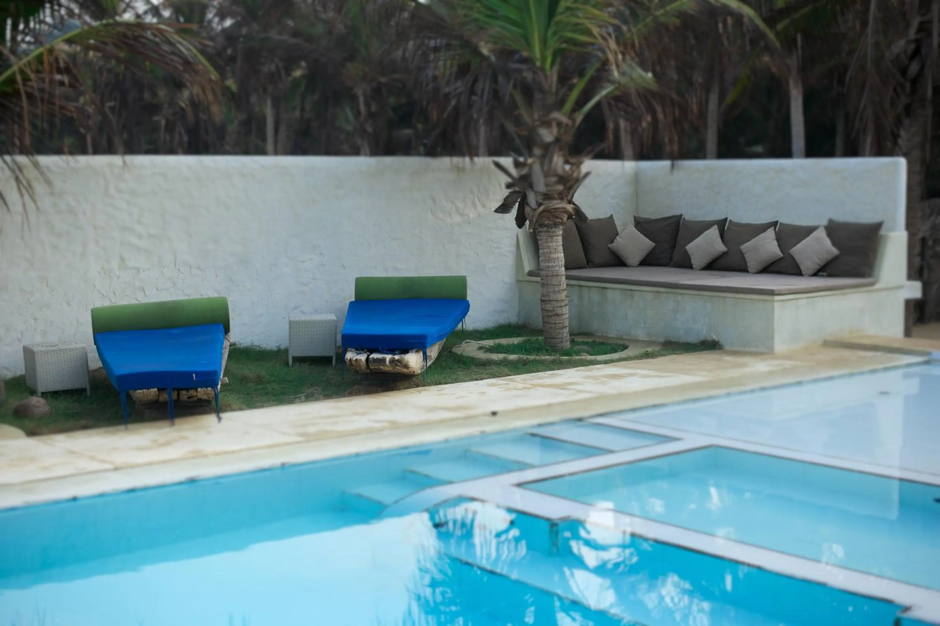 Day in Dolphin Beach Resort