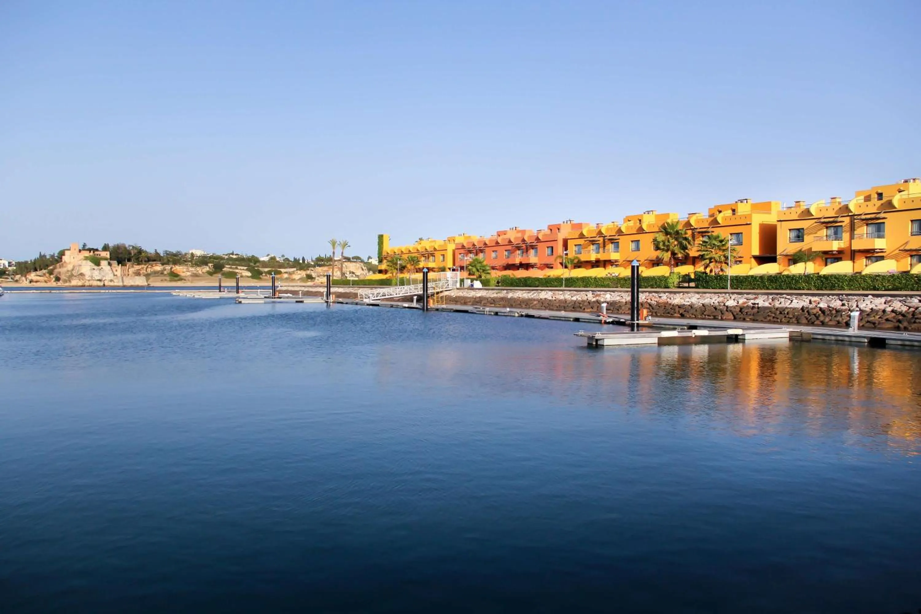 Property building in NH Marina Portimao Resort