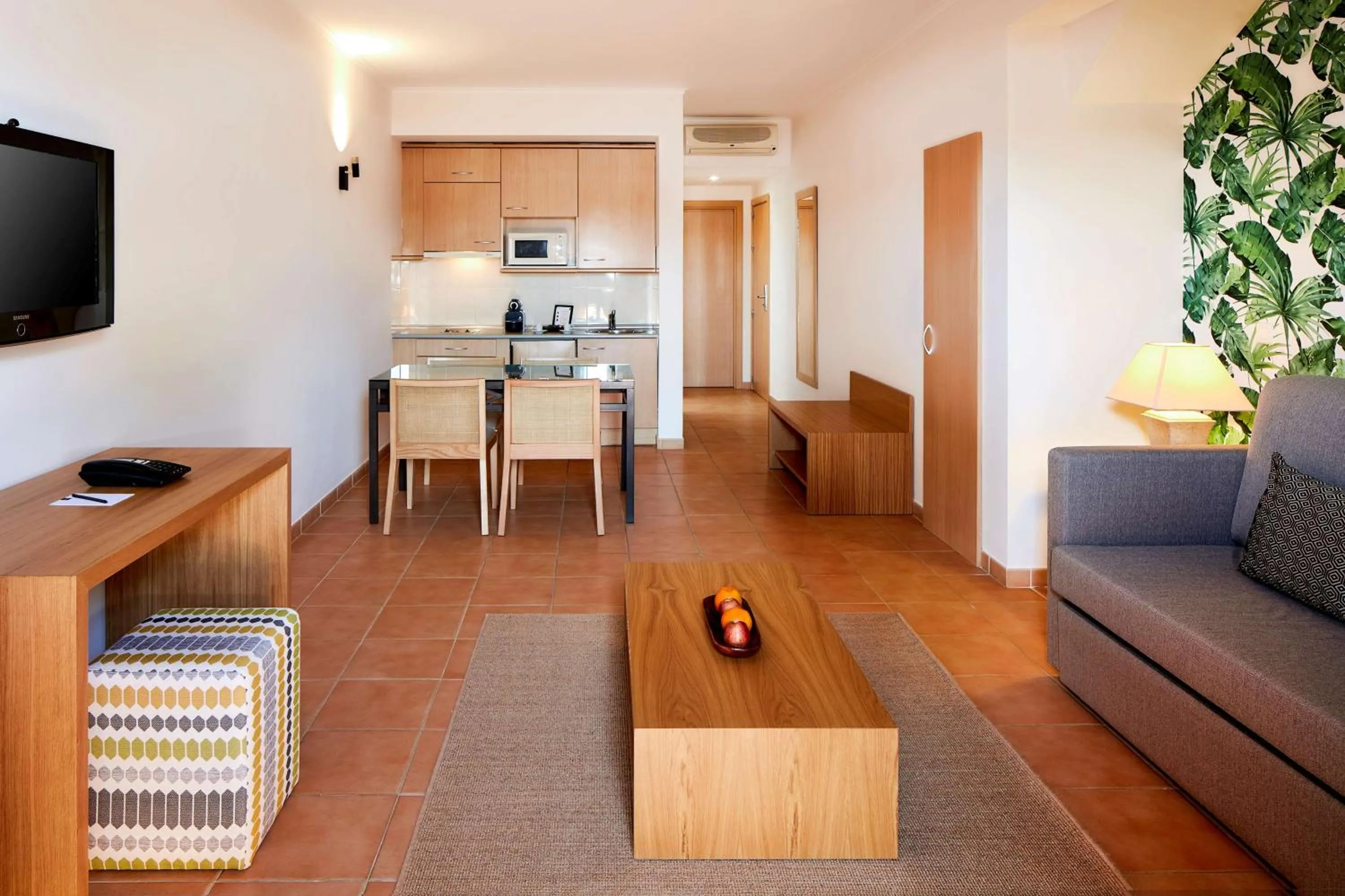 Photo of the whole room in NH Marina Portimao Resort