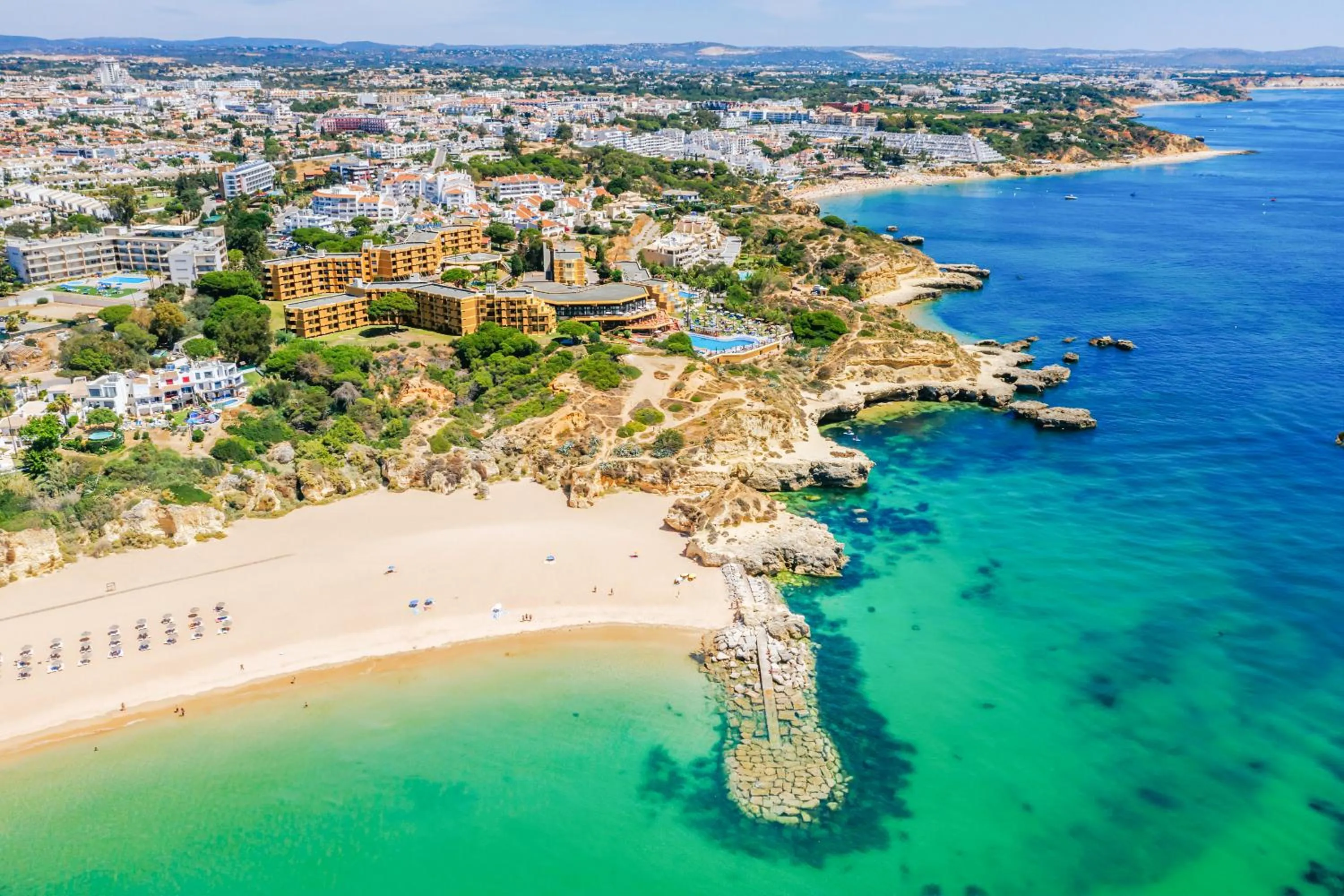 Day in Auramar Beach Resort