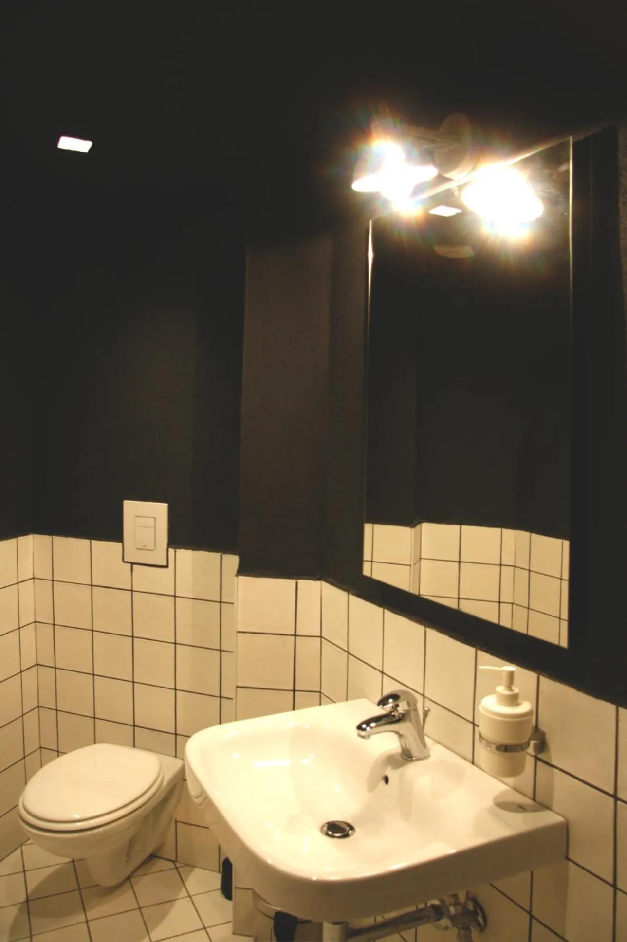 Shower in The Station Napoli