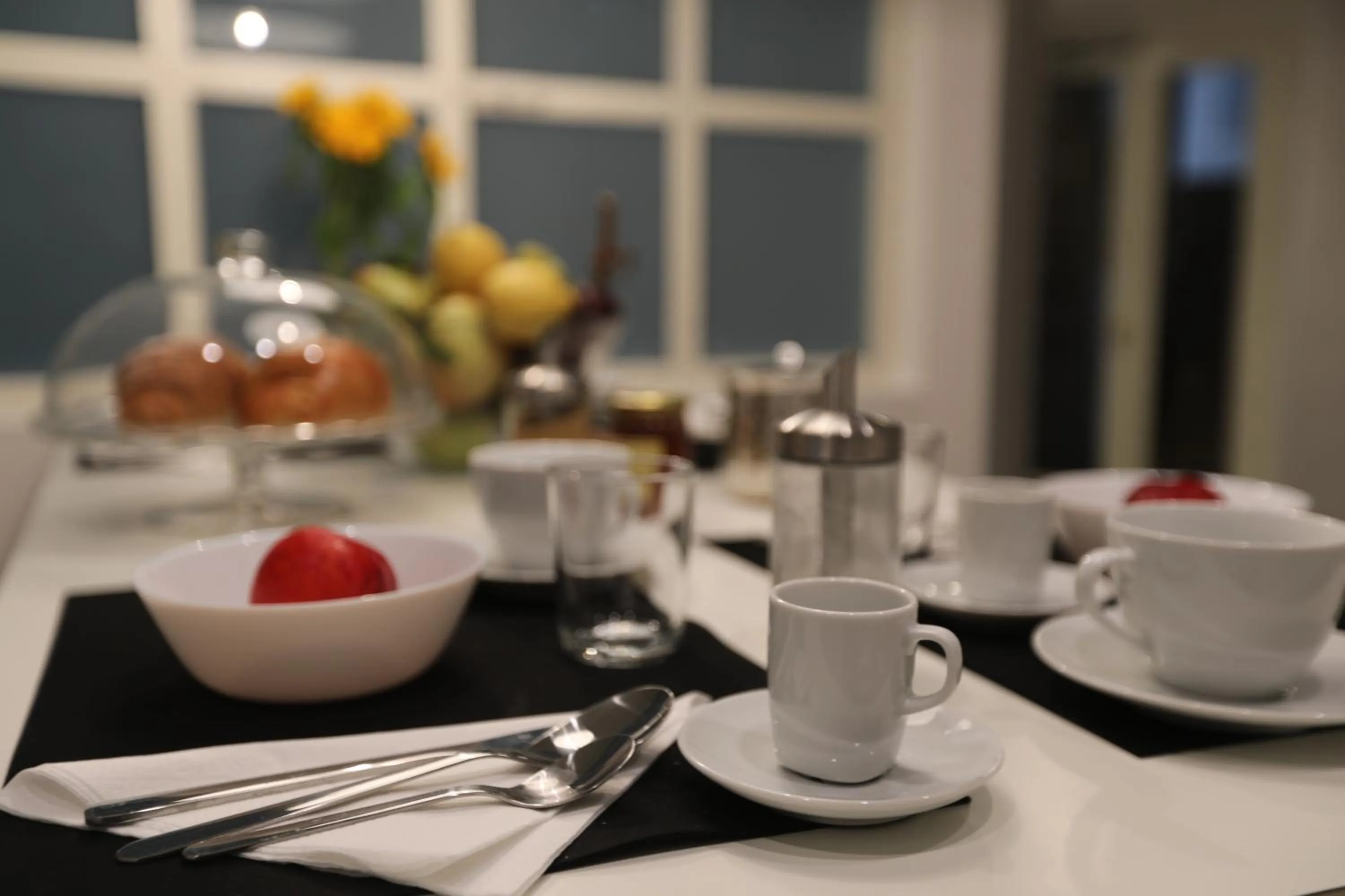 Breakfast in The Station Napoli