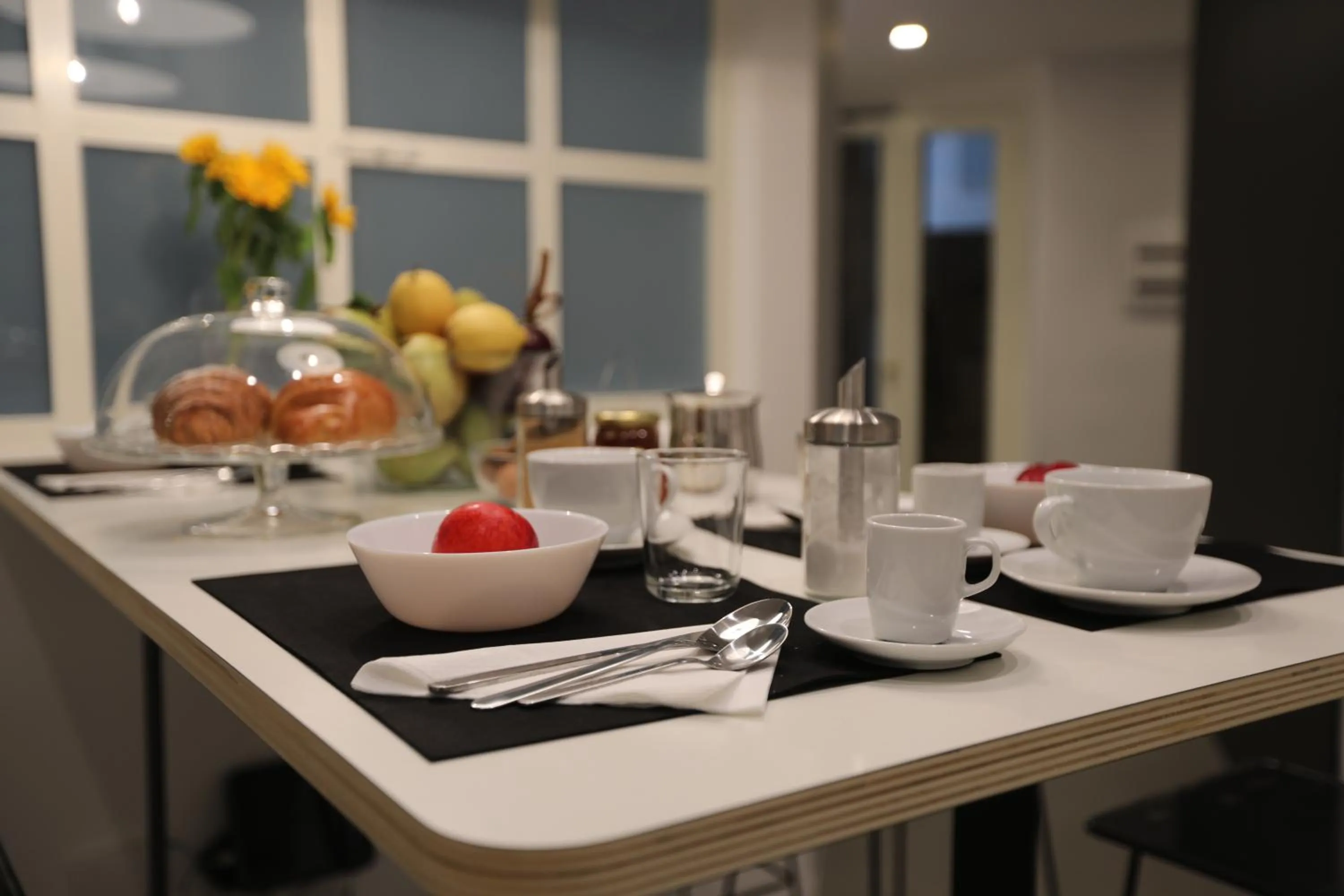 Breakfast in The Station Napoli