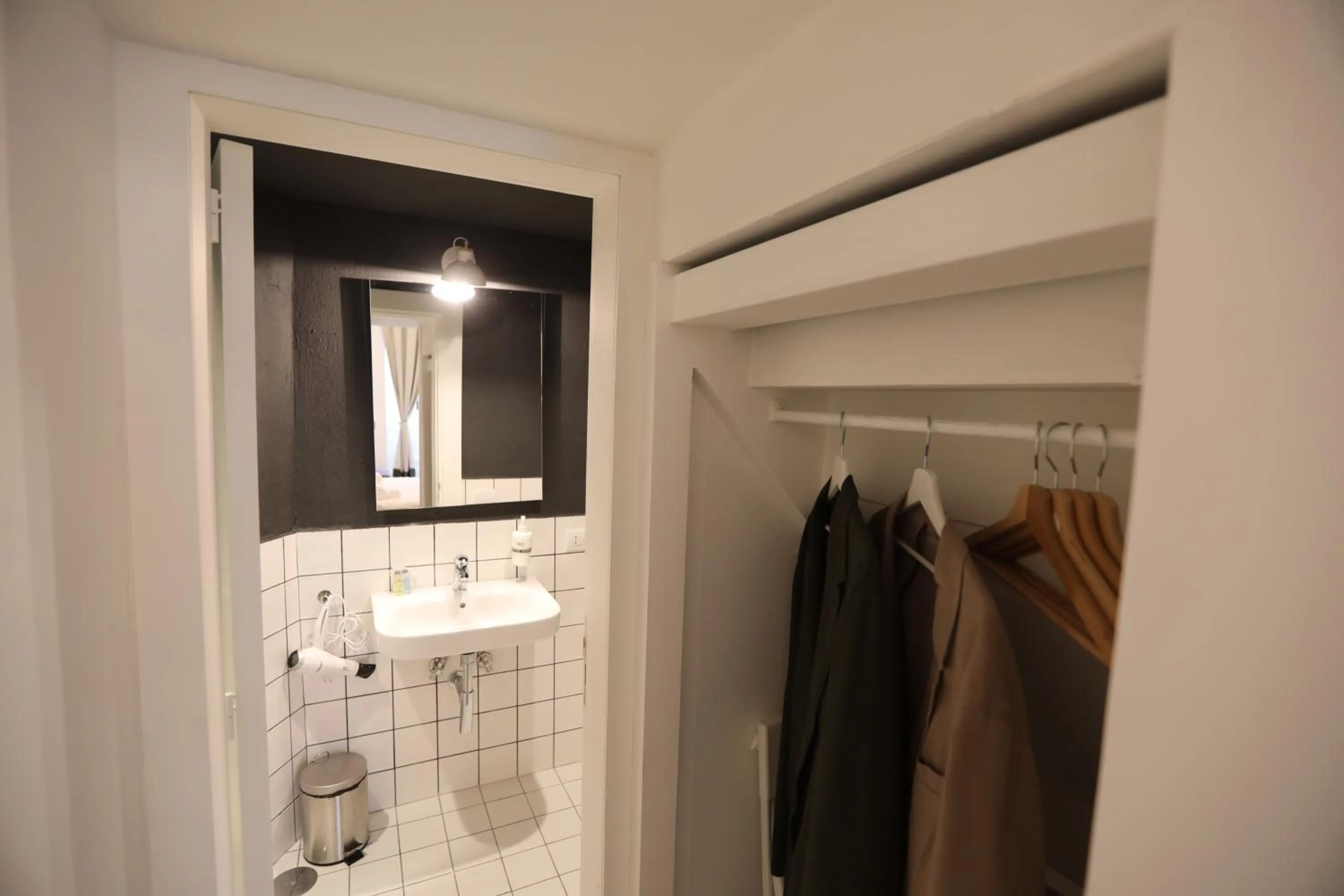 Bathroom in The Station Napoli