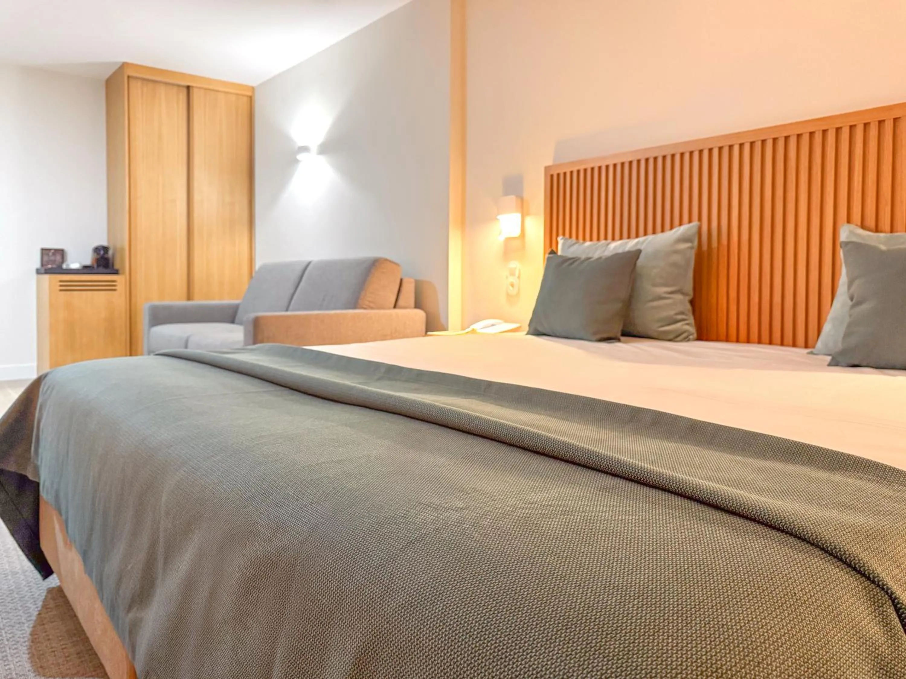 Bed in Hotel Sol e Mar Albufeira - Adults Only