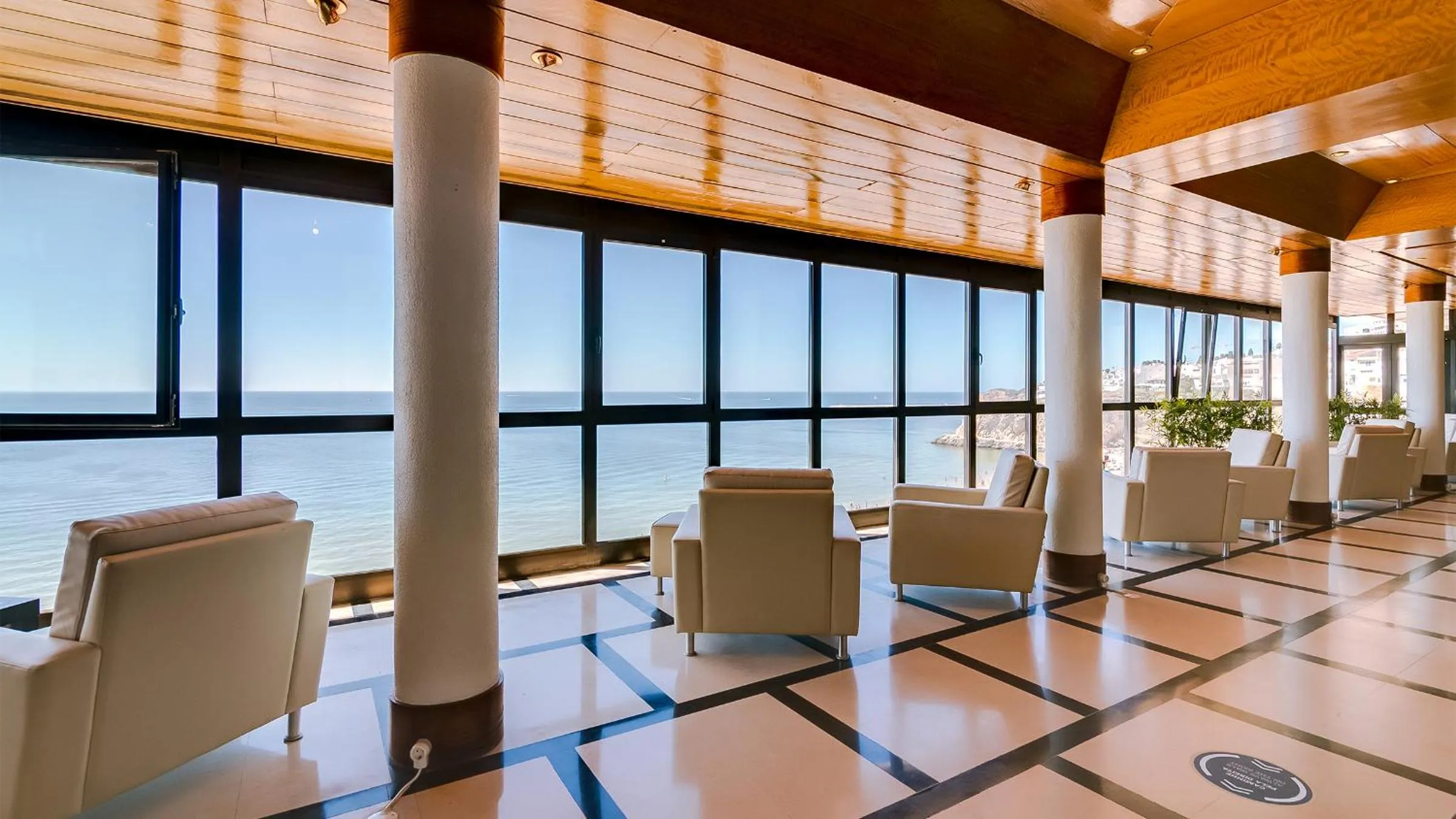 Balcony/Terrace in Hotel Sol e Mar Albufeira - Adults Only