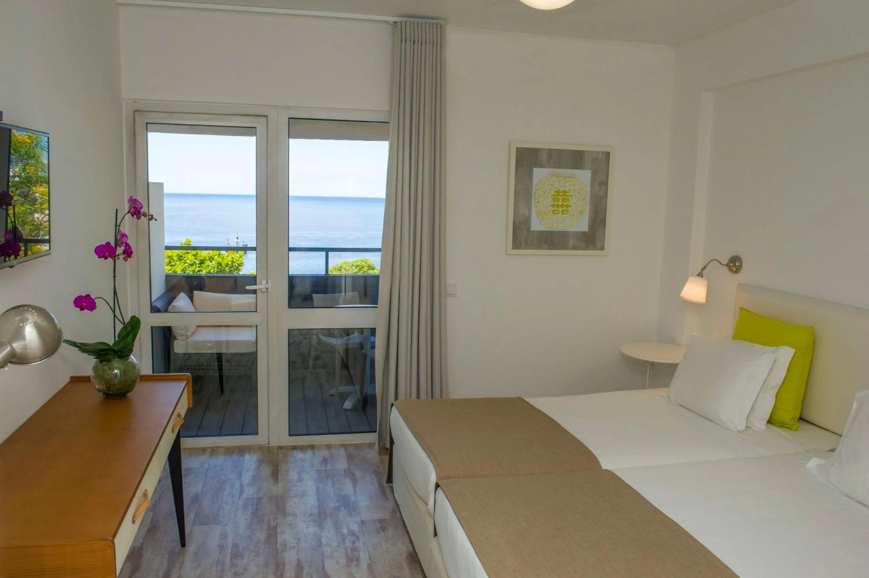 Bedroom, Bed in Florasol Residence Hotel - Dorisol hotels