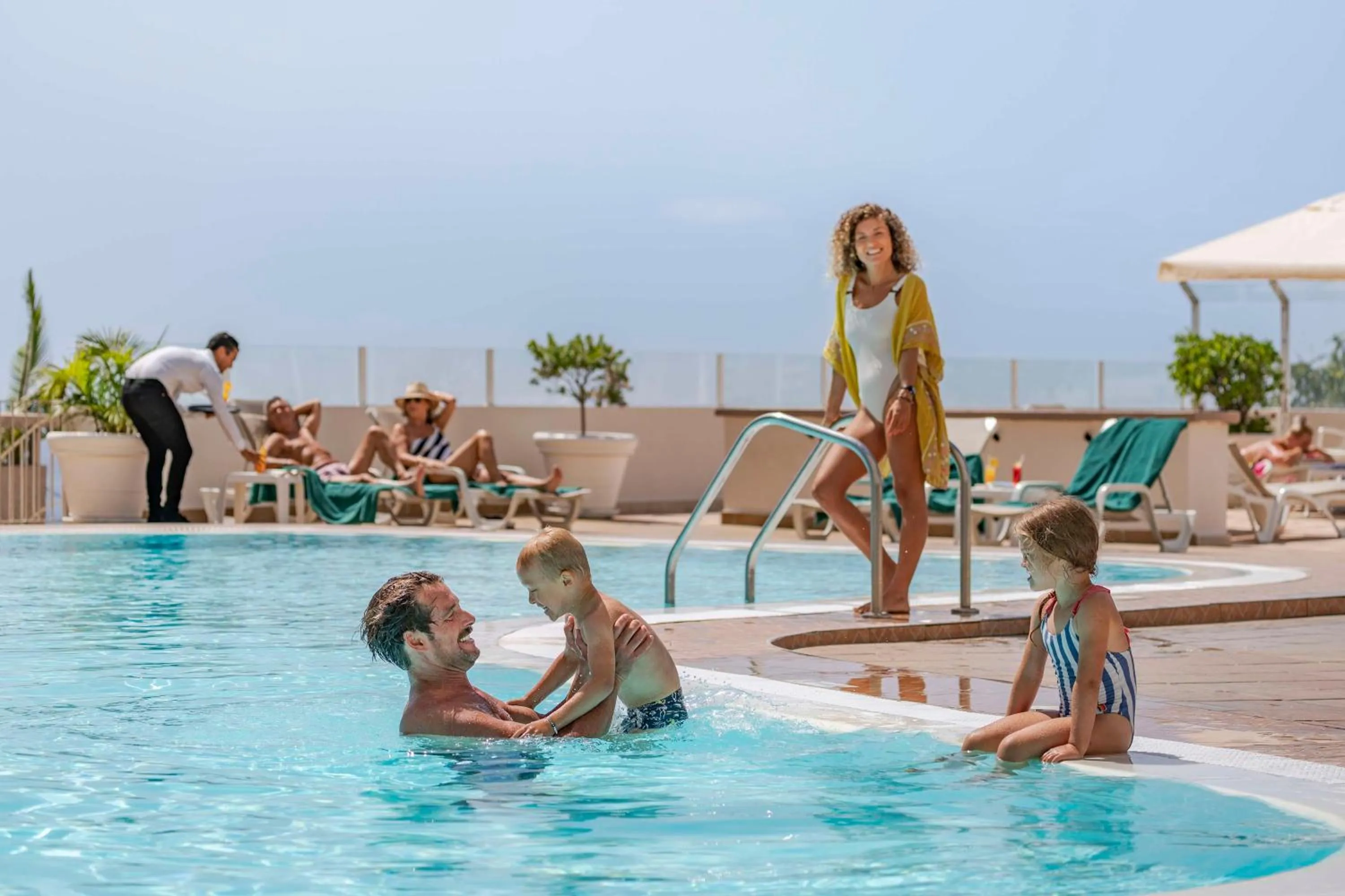 Pool view in Florasol Residence Hotel - Dorisol hotels