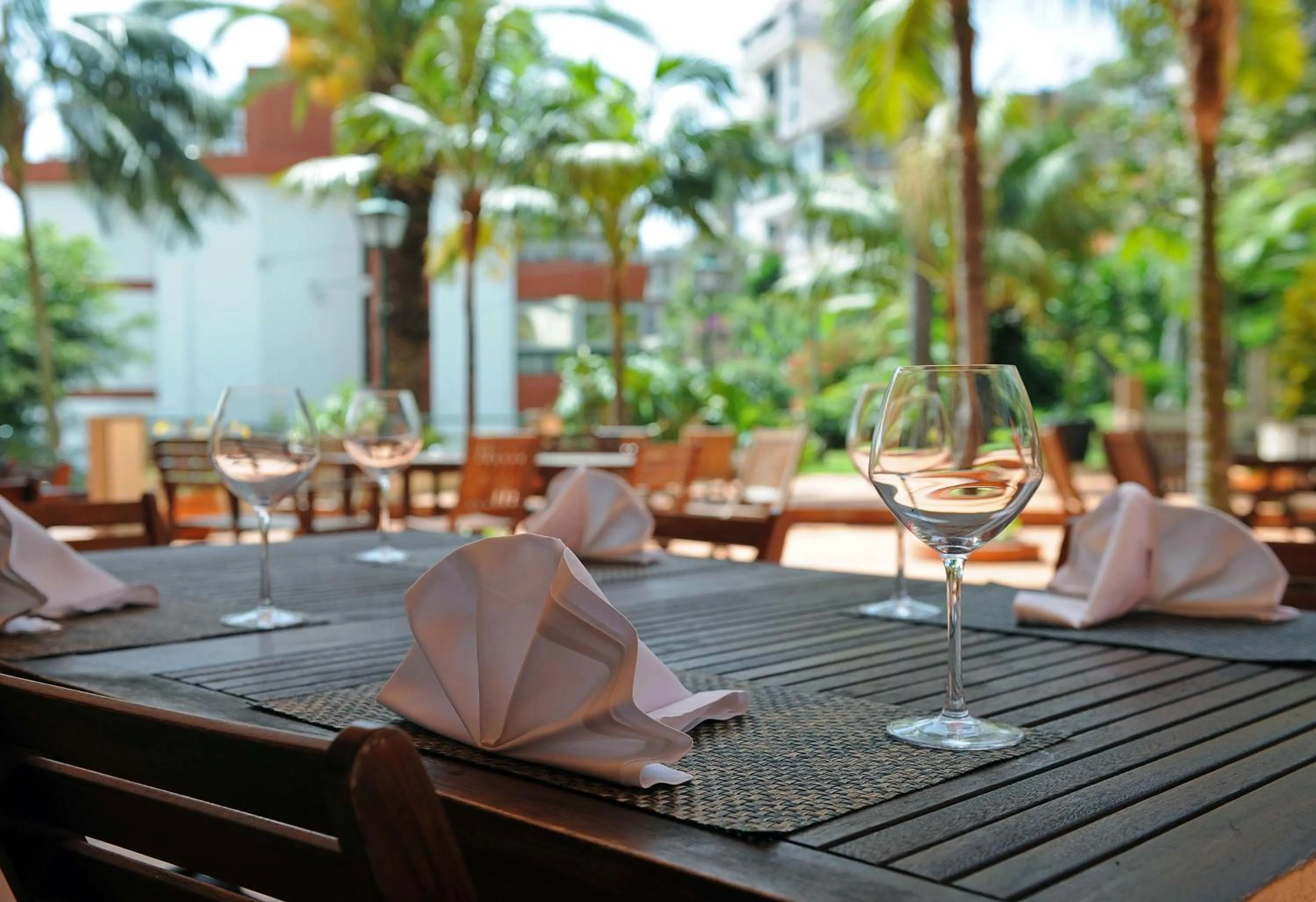 Lounge or bar in Florasol Residence Hotel - Dorisol hotels