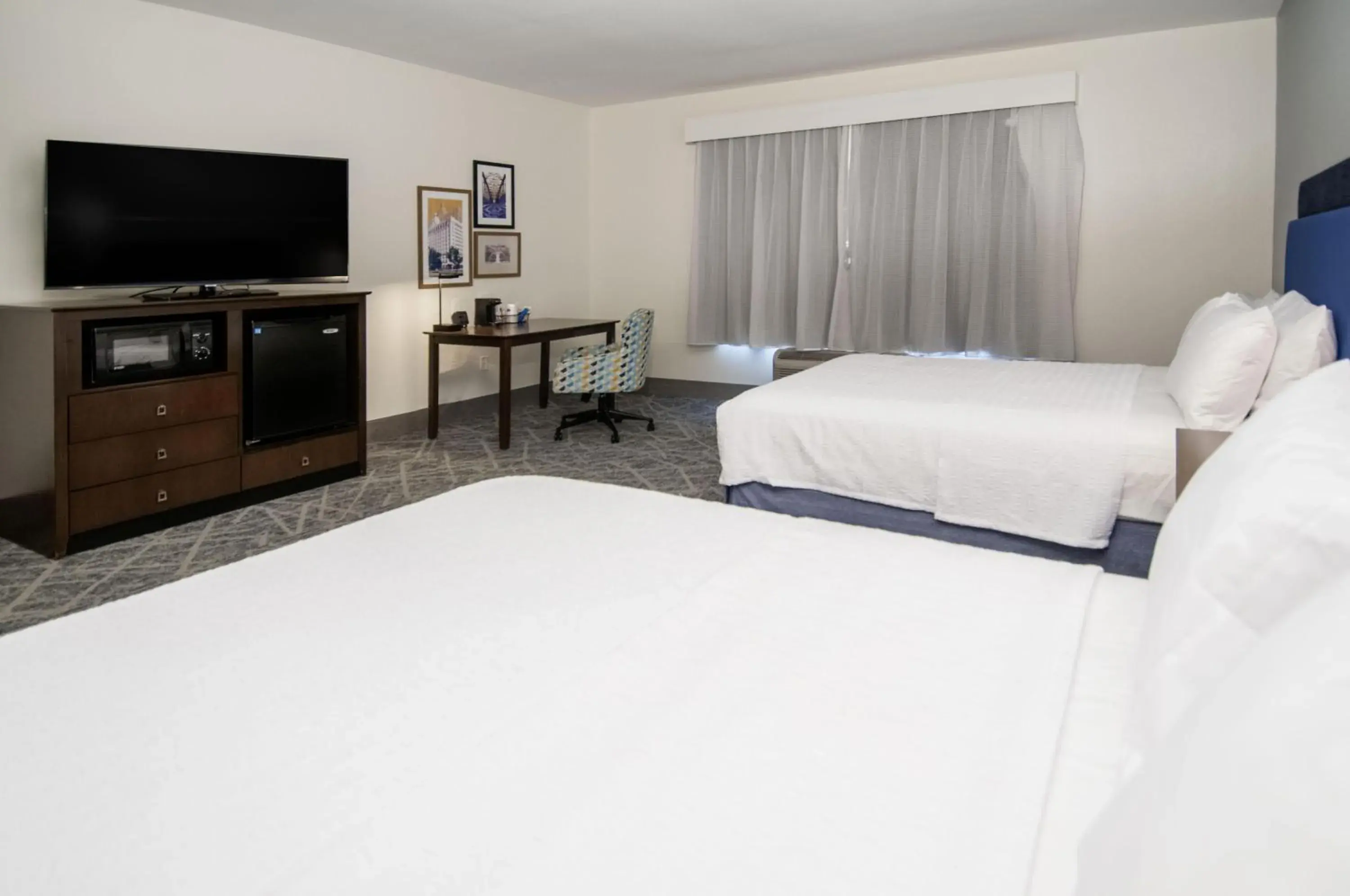 Queen Room with Two Queen Beds - Mobility and Hearing Access/Non-Smoking in Hampton Inn West Monroe Queen Room with Two Queen Beds - Mobility and Hearing Access/Non-Smoking in Hampton Inn West Monroe
