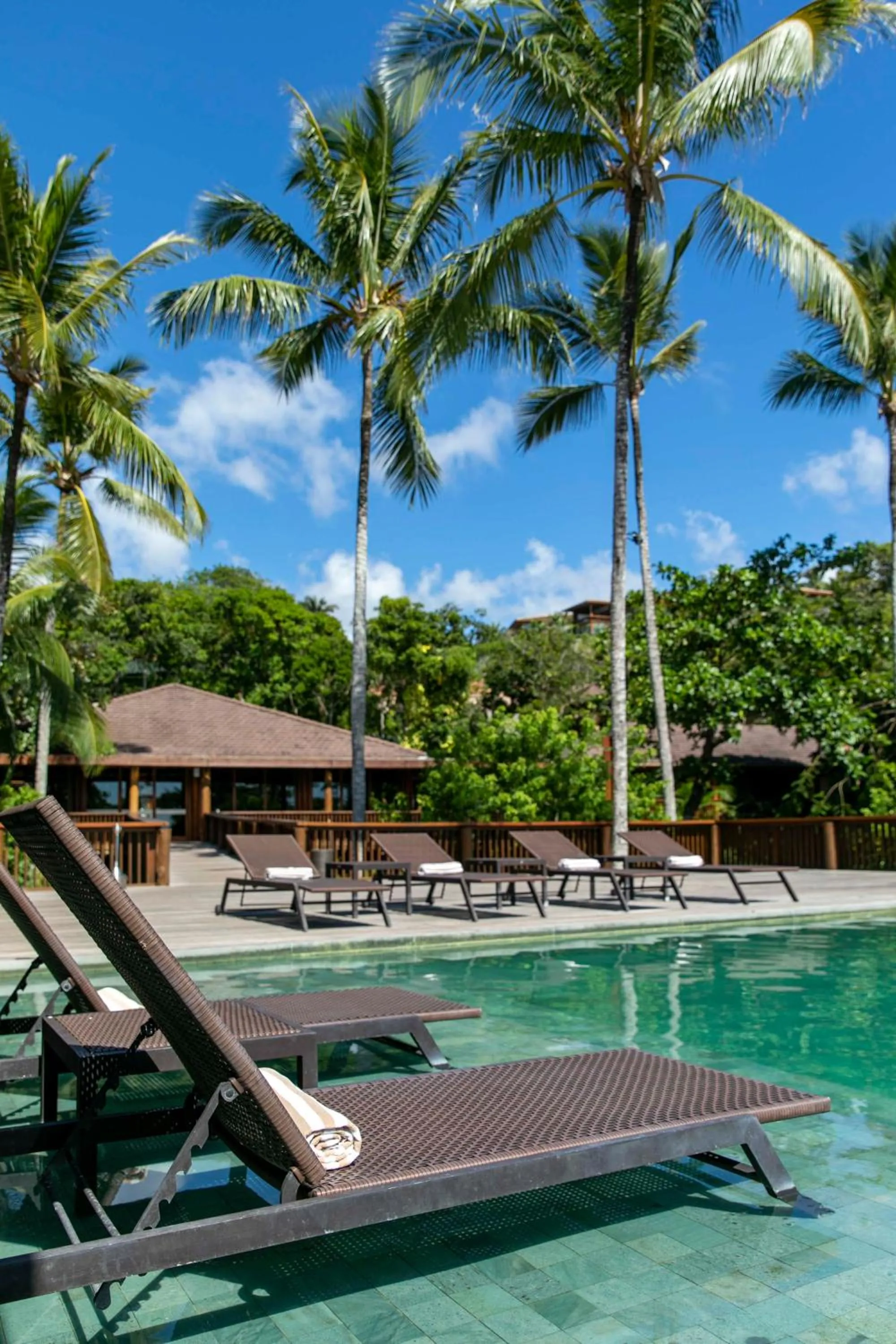 Swimming pool in Kûara Hotel