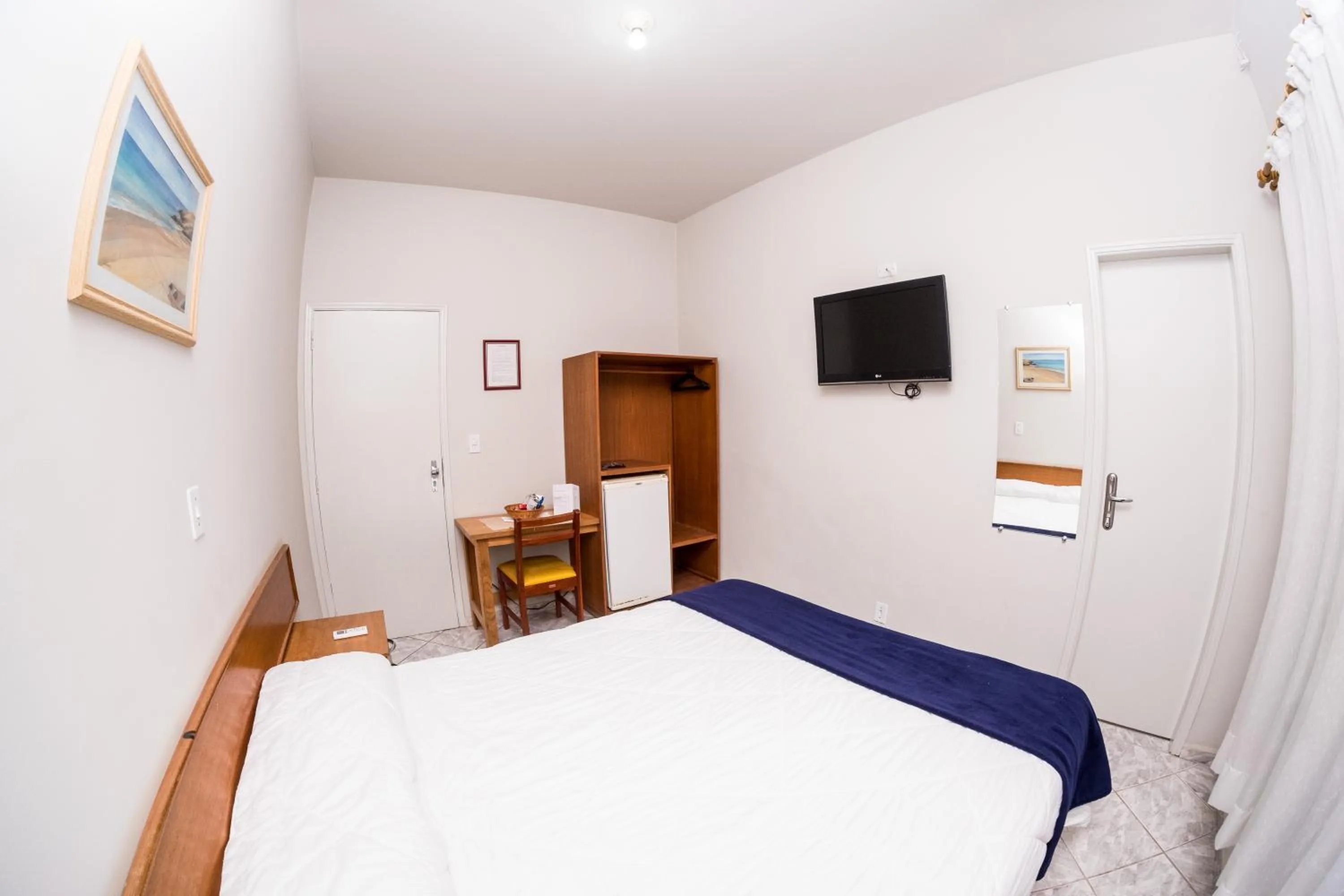 Bed in Santa Rosa Hotel