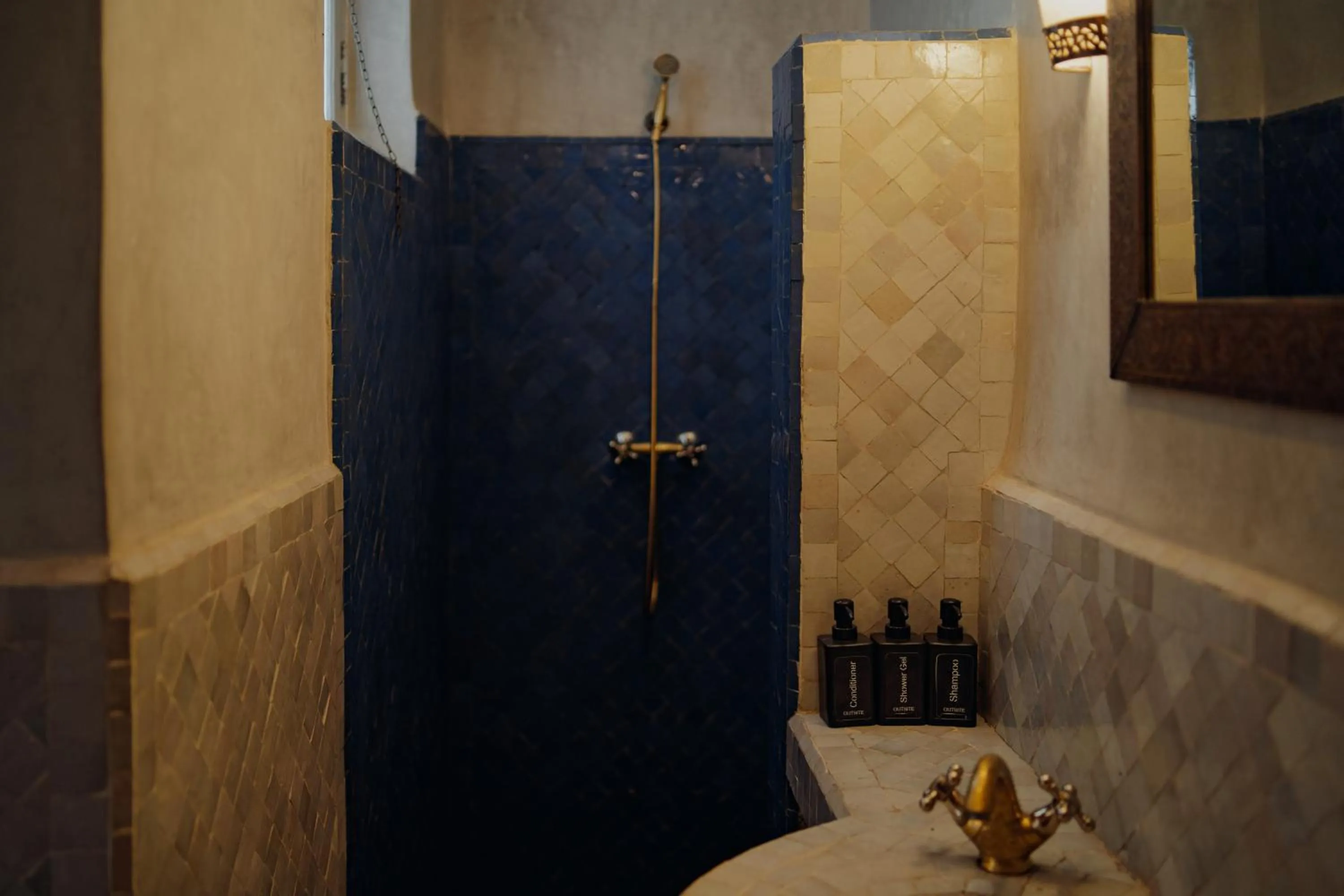 Shower in Outsite Marrakesh