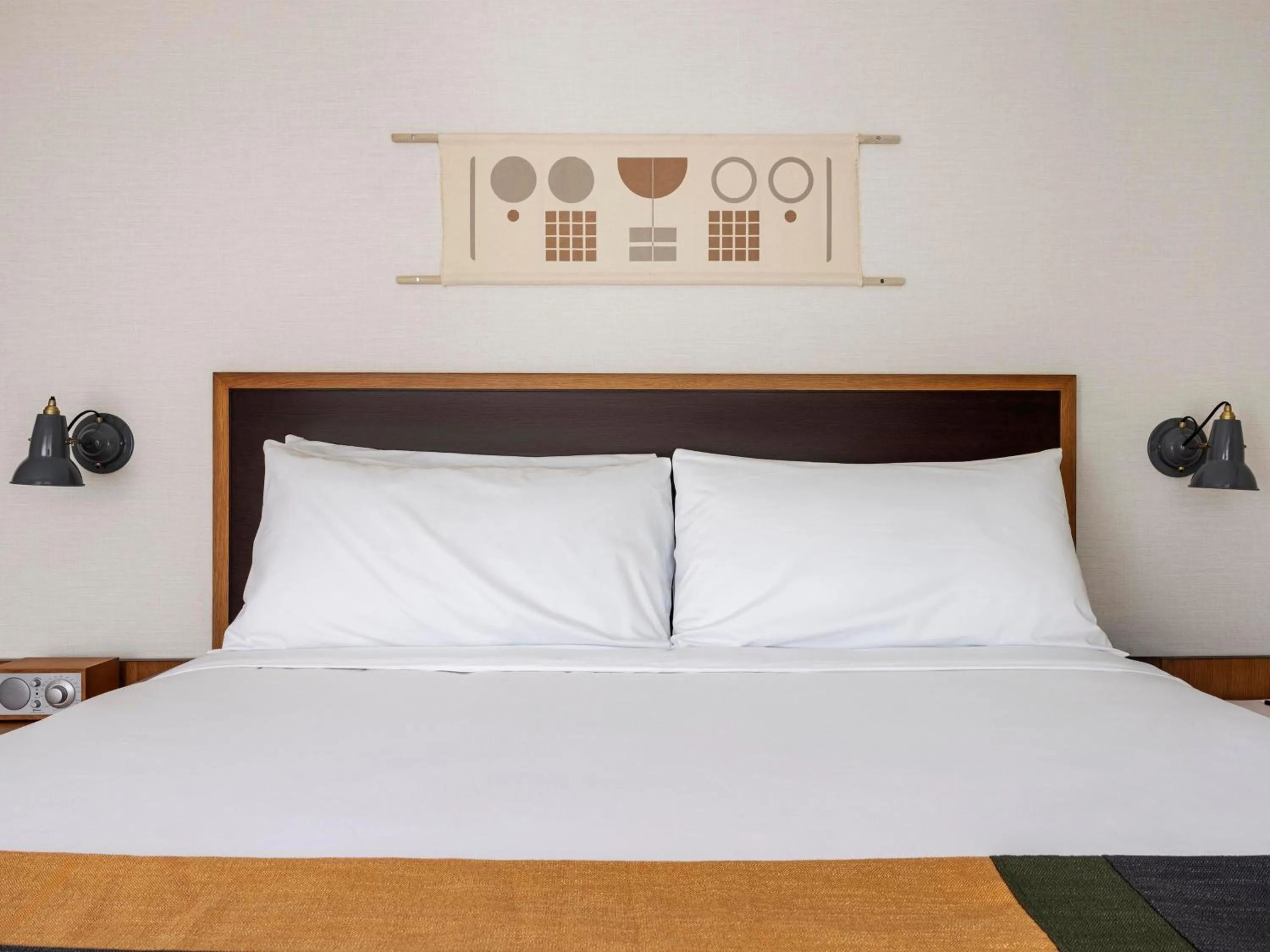 Bed in Trailborn Rocky Mountains Outpost