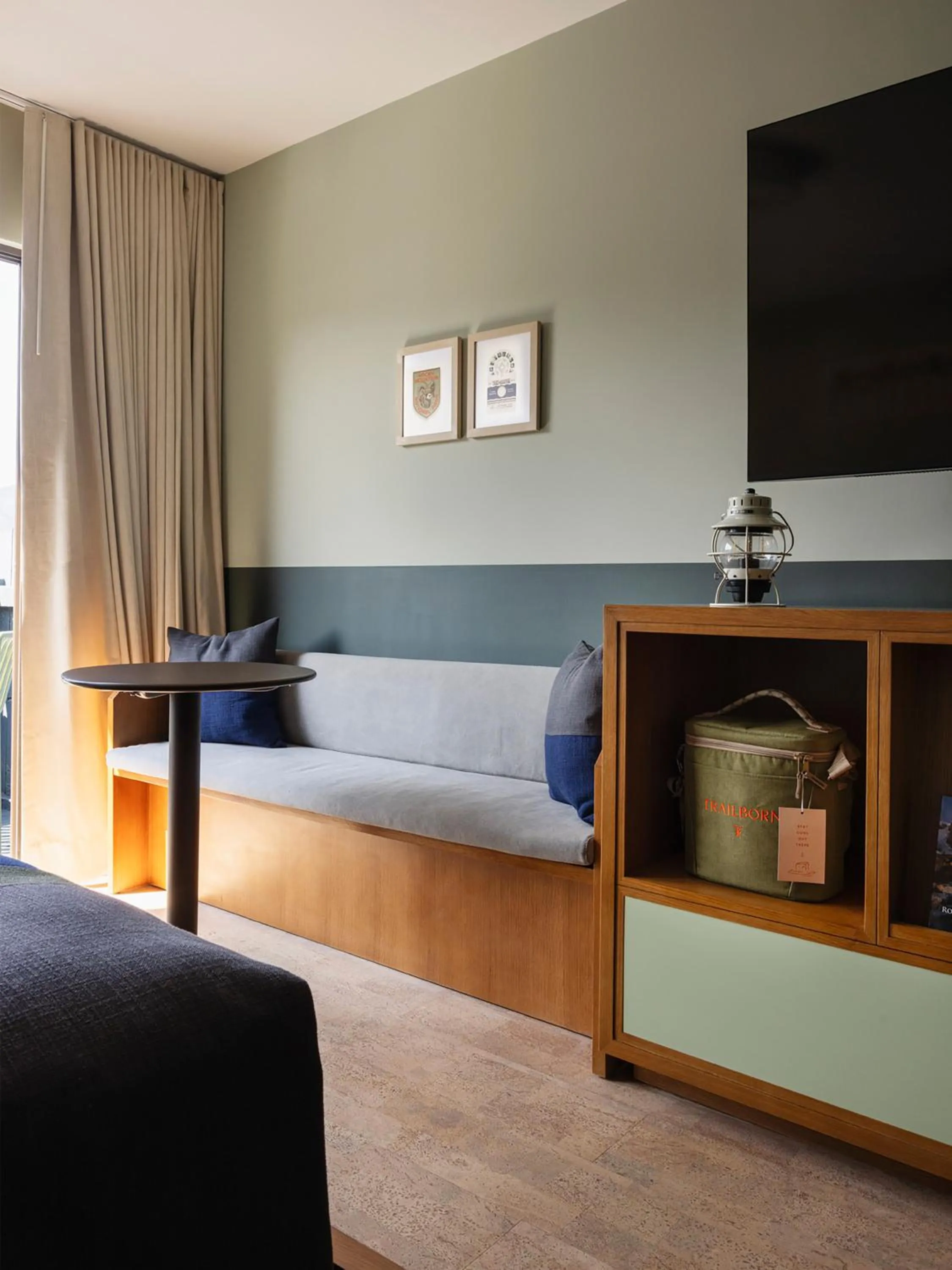 Bed in Trailborn Rocky Mountains Outpost