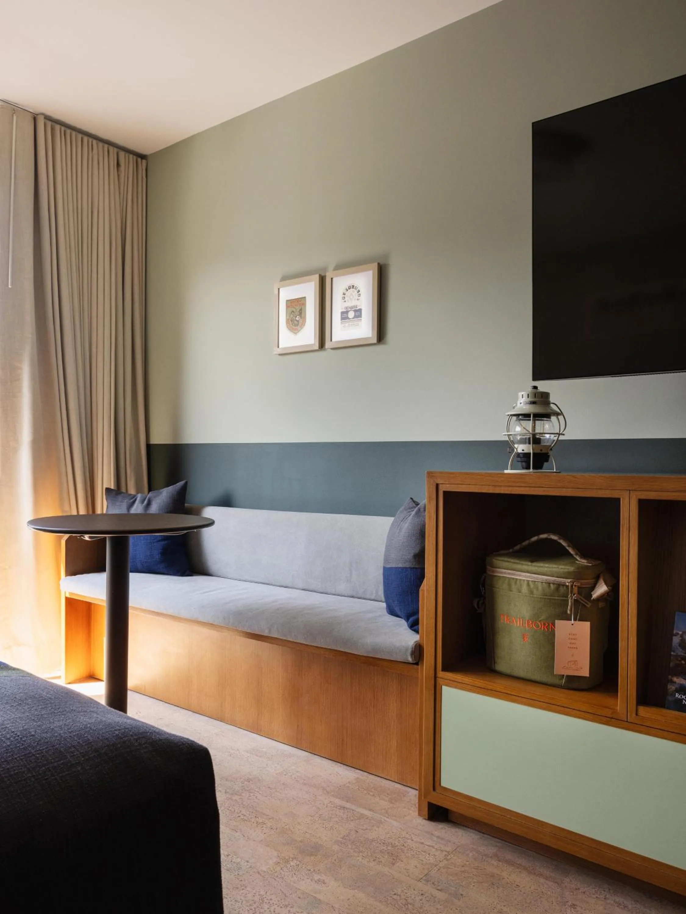 Trailborn Rocky Mountains Outpost