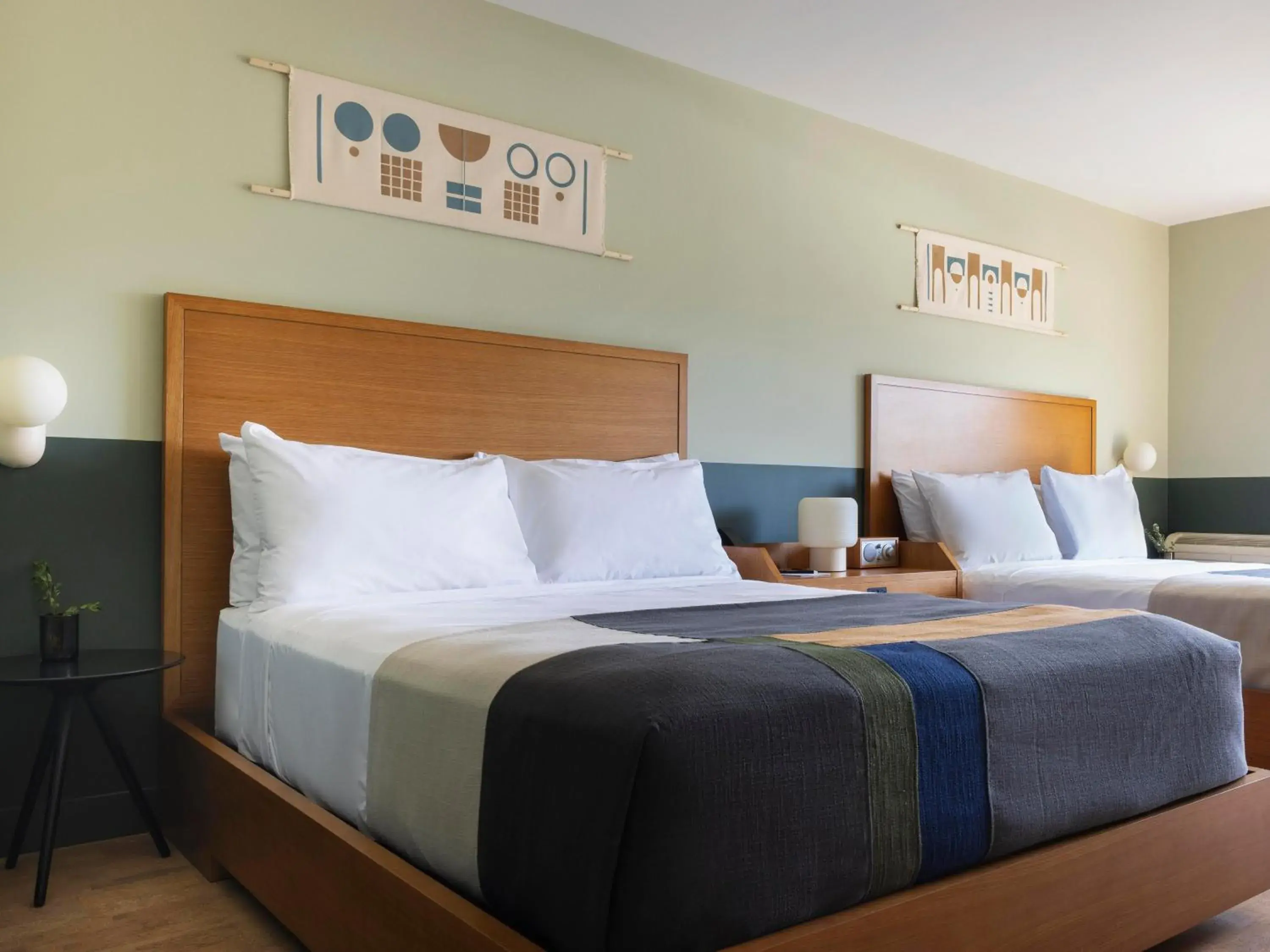 Rocky Mountains Double Queen in Trailborn Rocky Mountains Outpost Rocky Mountains Double Queen in Trailborn Rocky Mountains Outpost