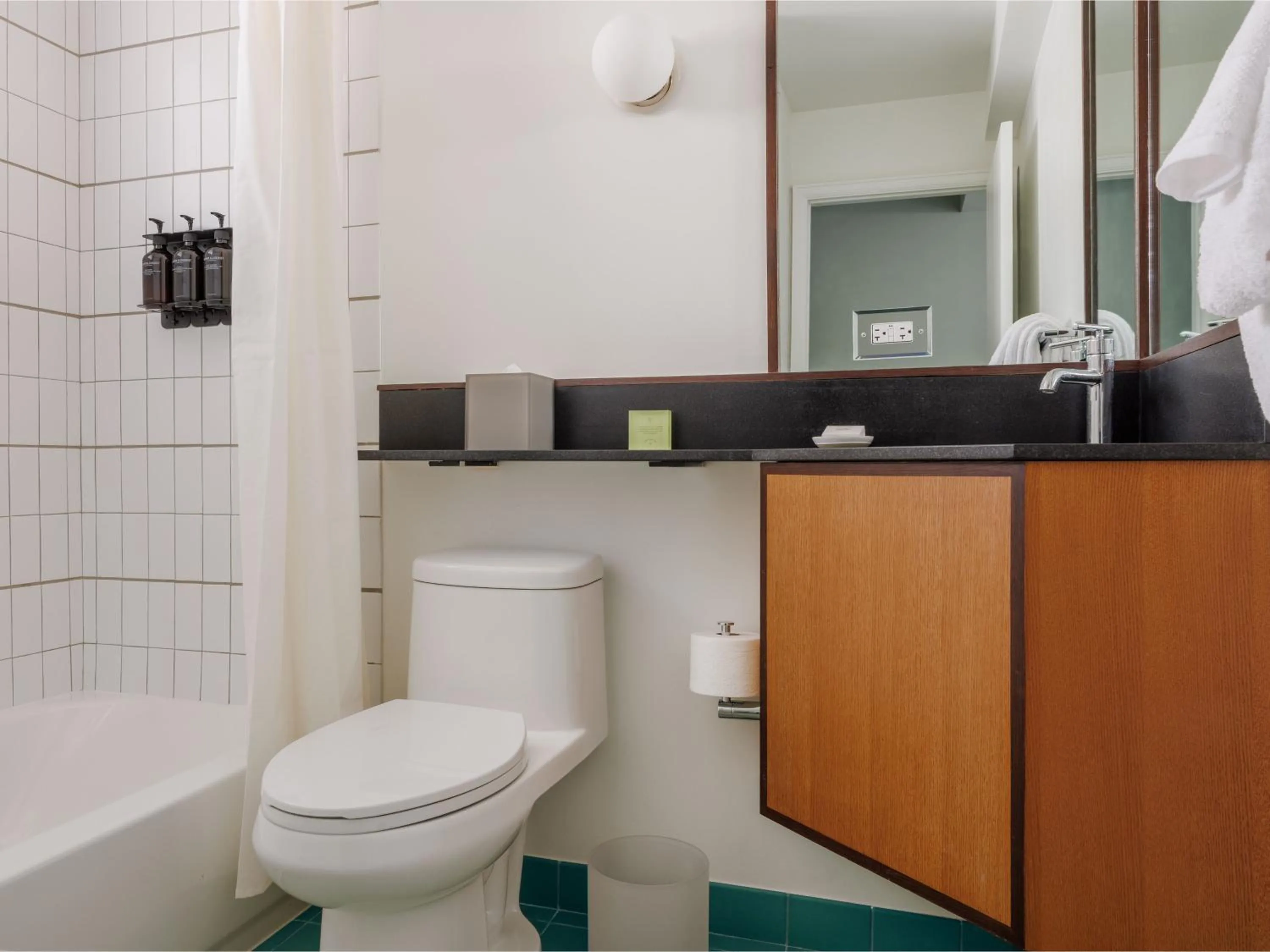 Shower in Trailborn Rocky Mountains Outpost