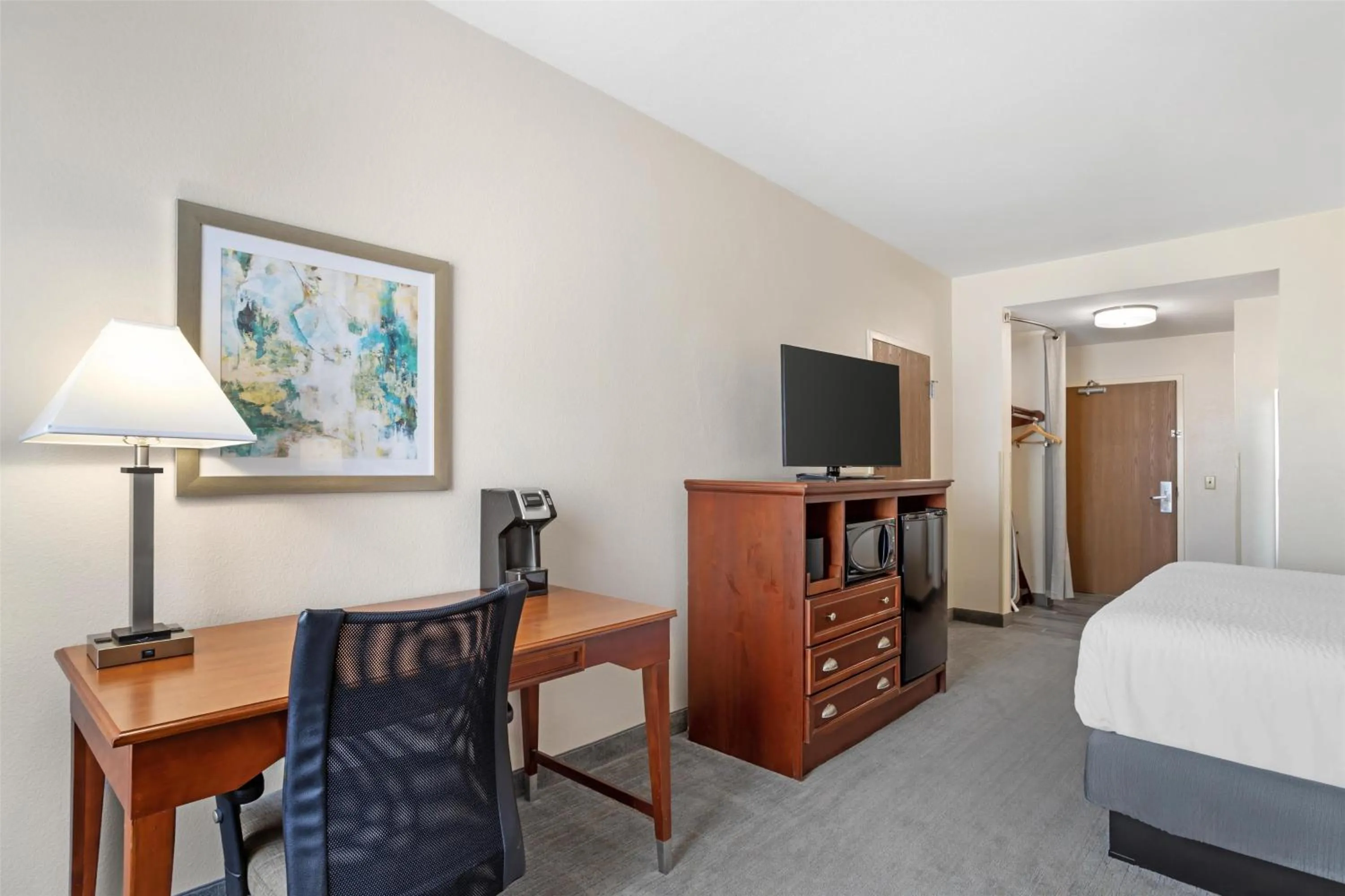 Bedroom, Bed in Best Western Plus Executive Hotel & Suites