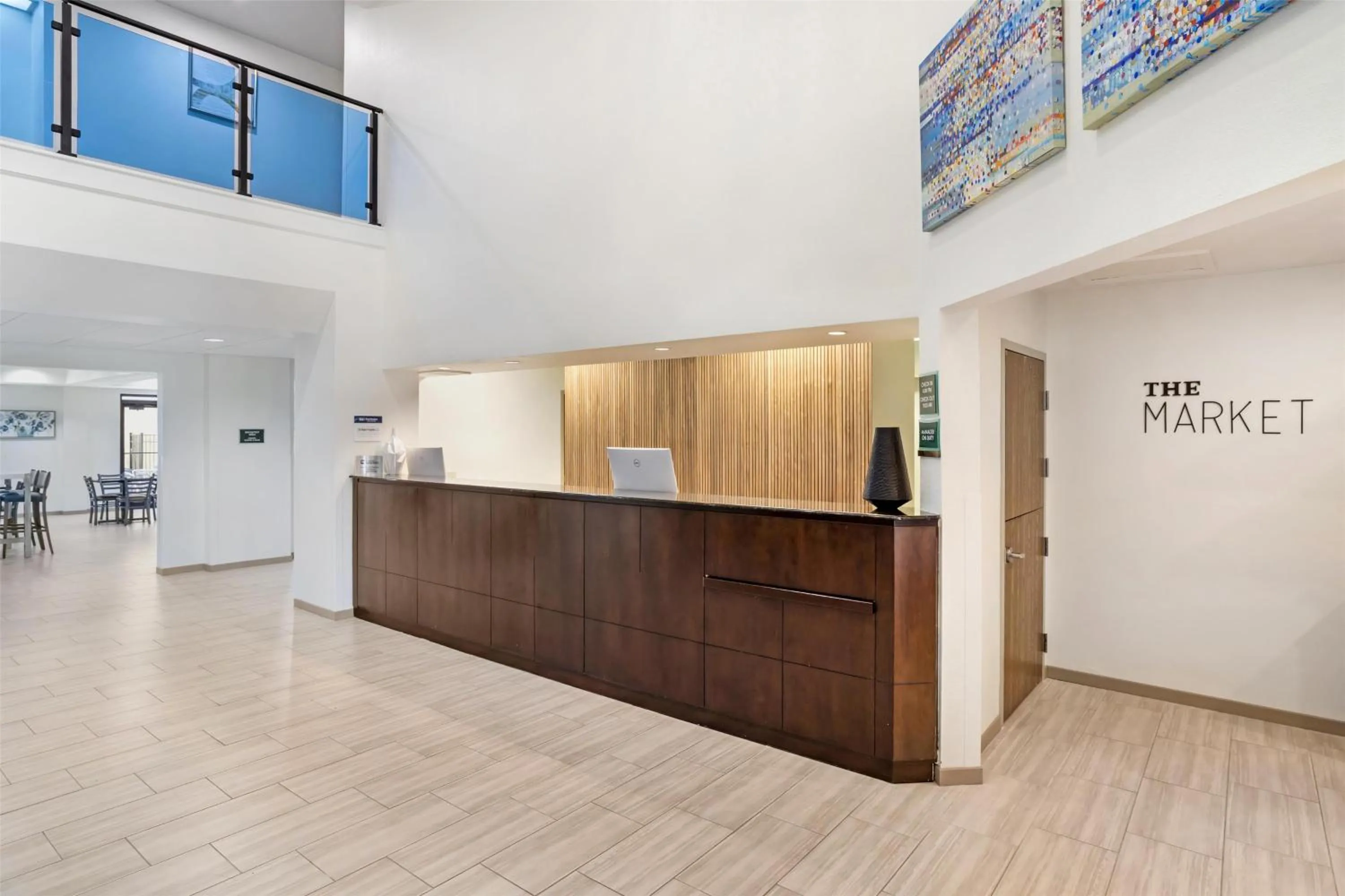 Lobby or reception in Best Western Plus Executive Hotel & Suites