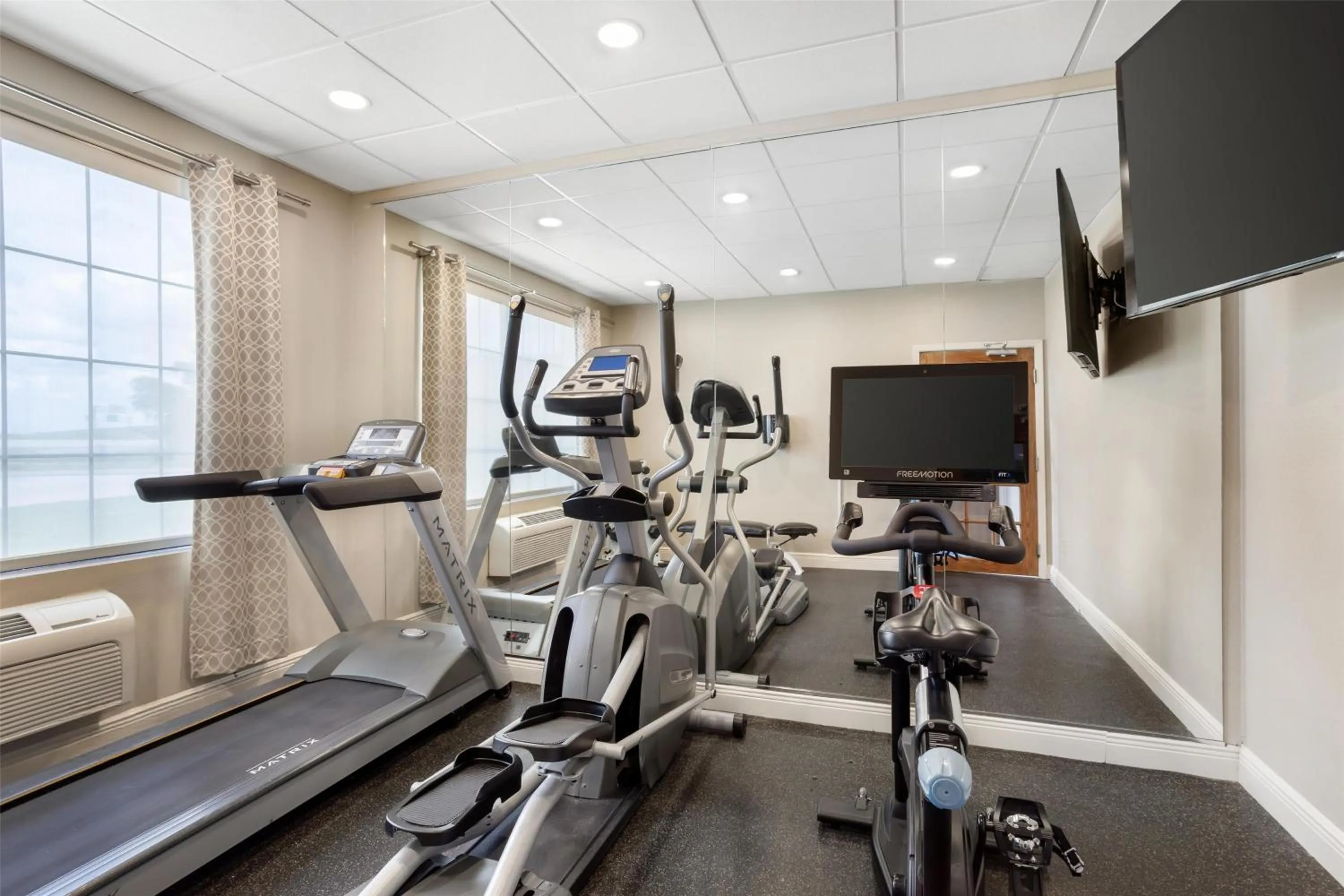 Fitness centre/facilities in Best Western Plus Executive Hotel & Suites