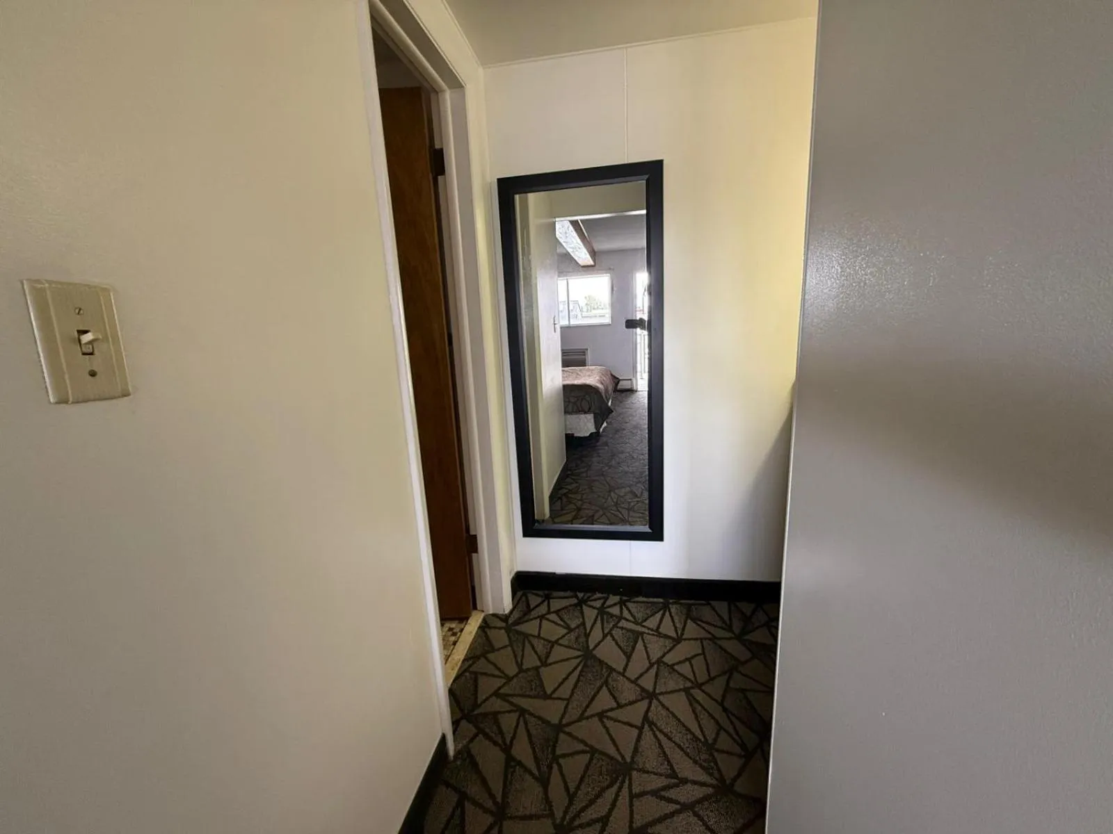 Area and facilities in Tomahawk Motor Lodge By OYO Riverton US-26