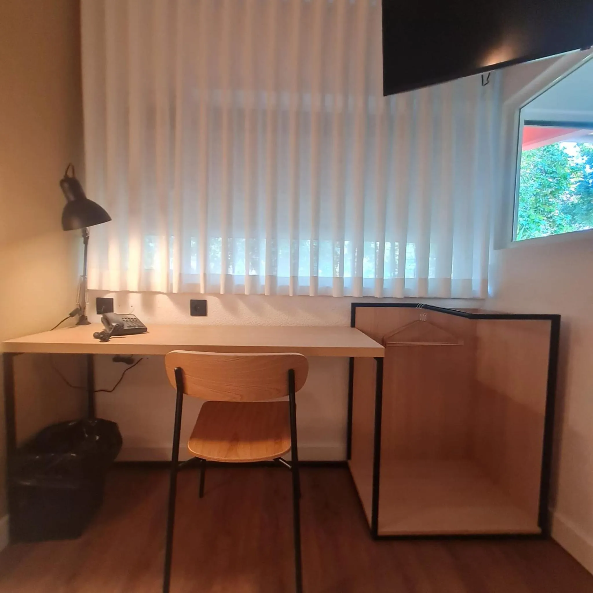 Bedroom in Hotel Campanile Setubal