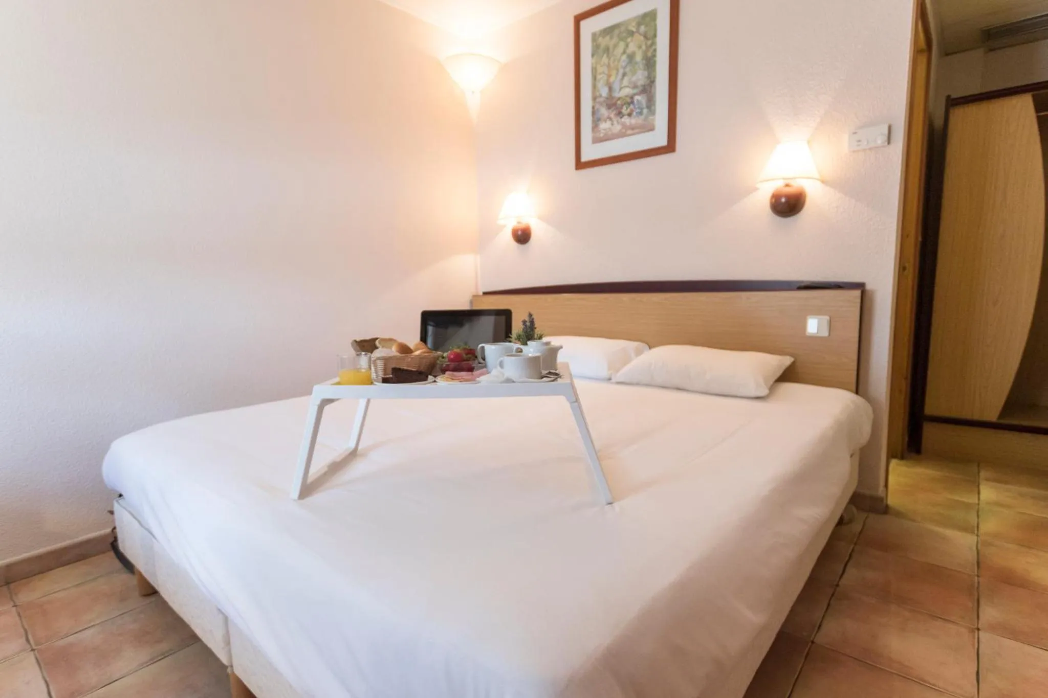 Bed in Hotel Campanile Setubal