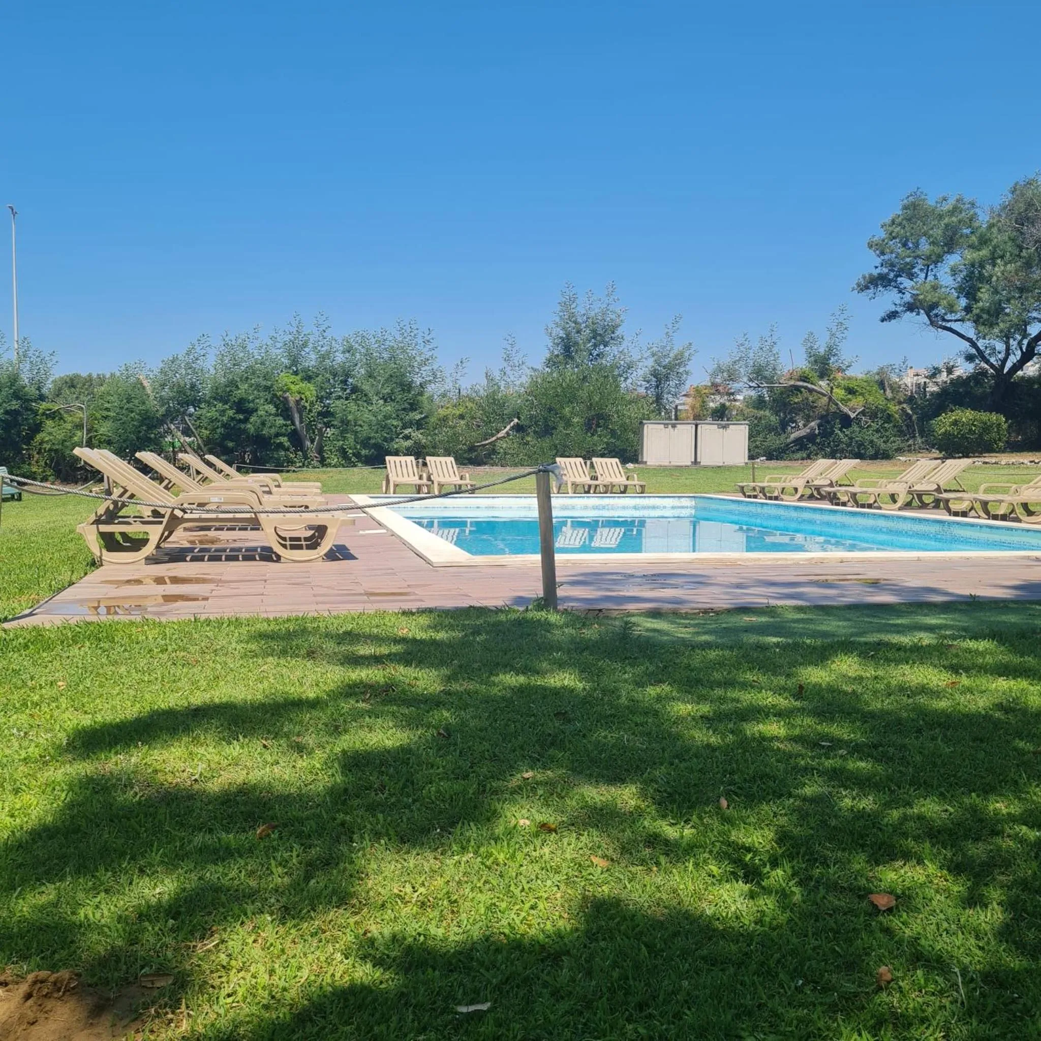 Pool view in Hotel Campanile Setubal